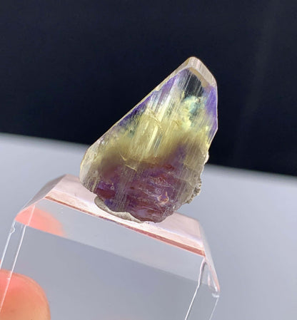 Natural Bicolor Tanzanite Crystal From Tanzania - 18.85 Carats