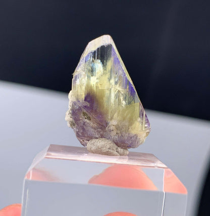 Natural Bicolor Tanzanite Crystal From Tanzania - 18.85 Carats