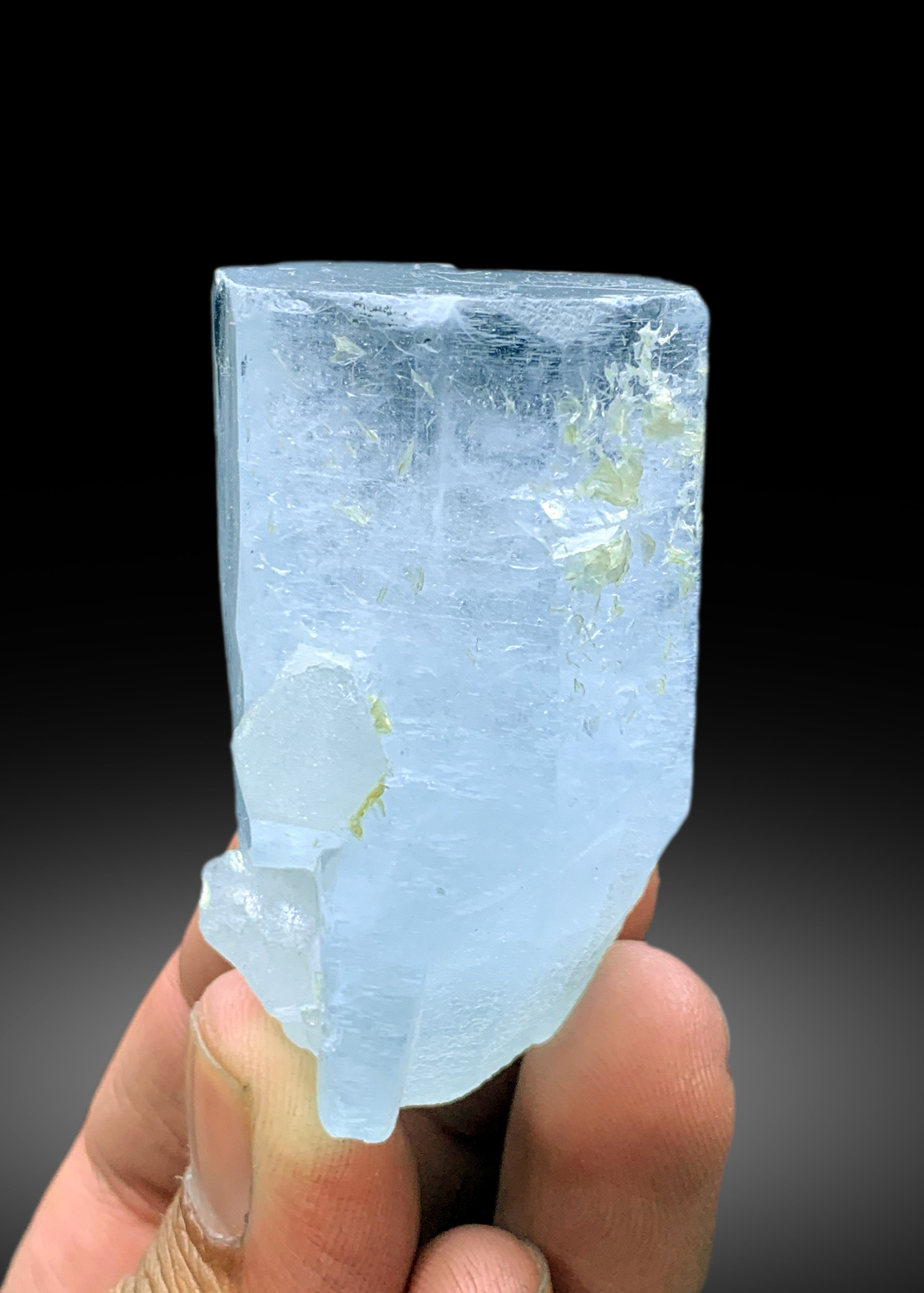 Sky Blue Aquamarine Crystal from Pakistan - 96 gram