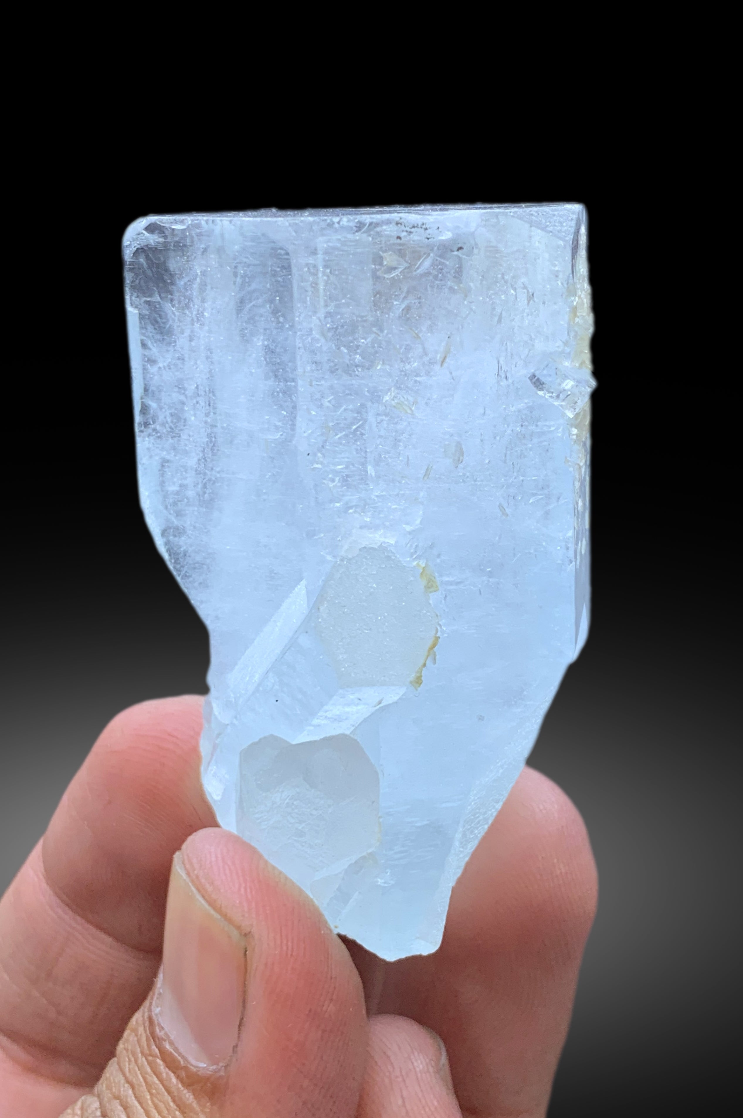 Sky Blue Aquamarine Crystal from Pakistan - 96 gram