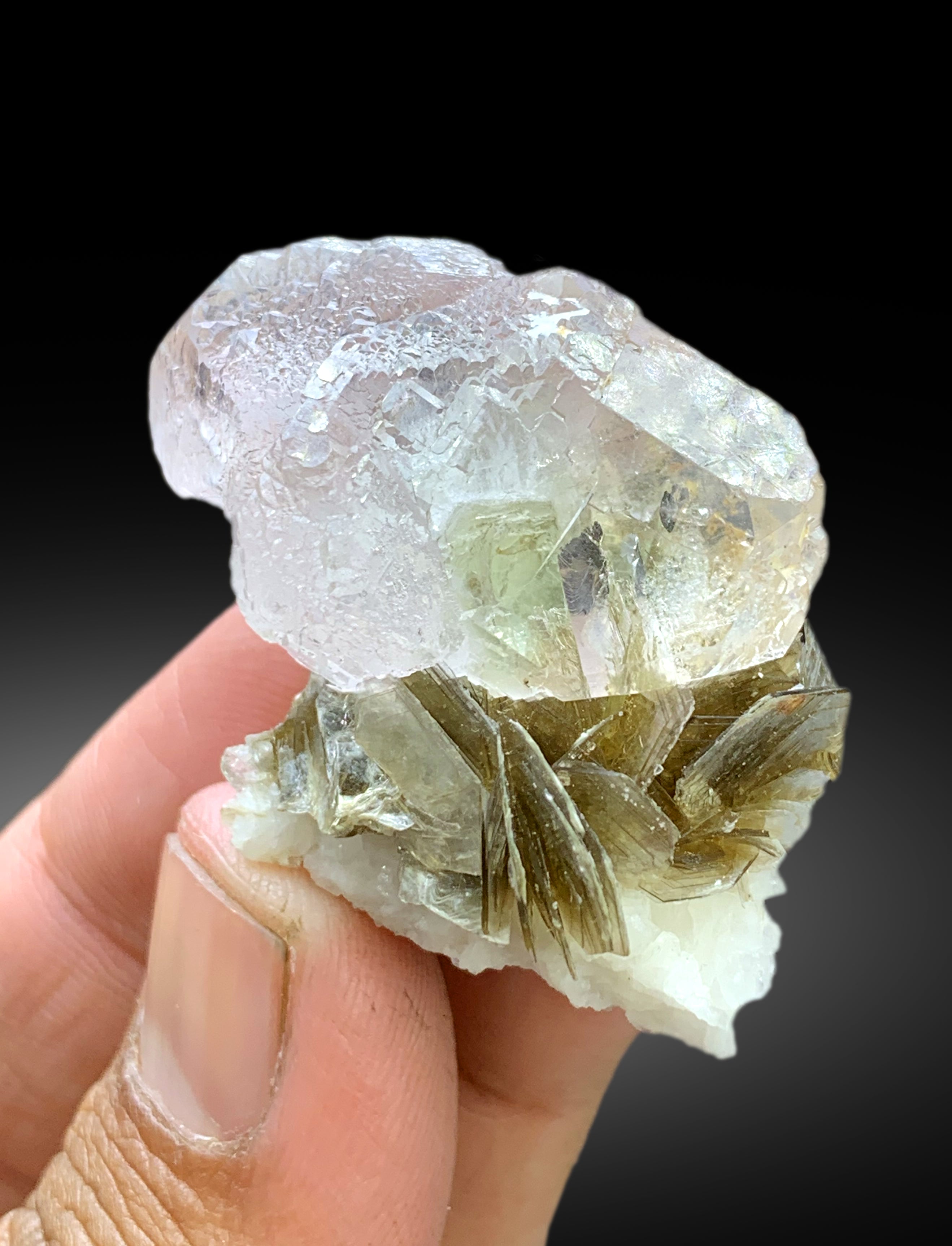 Natural Bicolor Fluorite on Mica from Pakistan - 41 gram