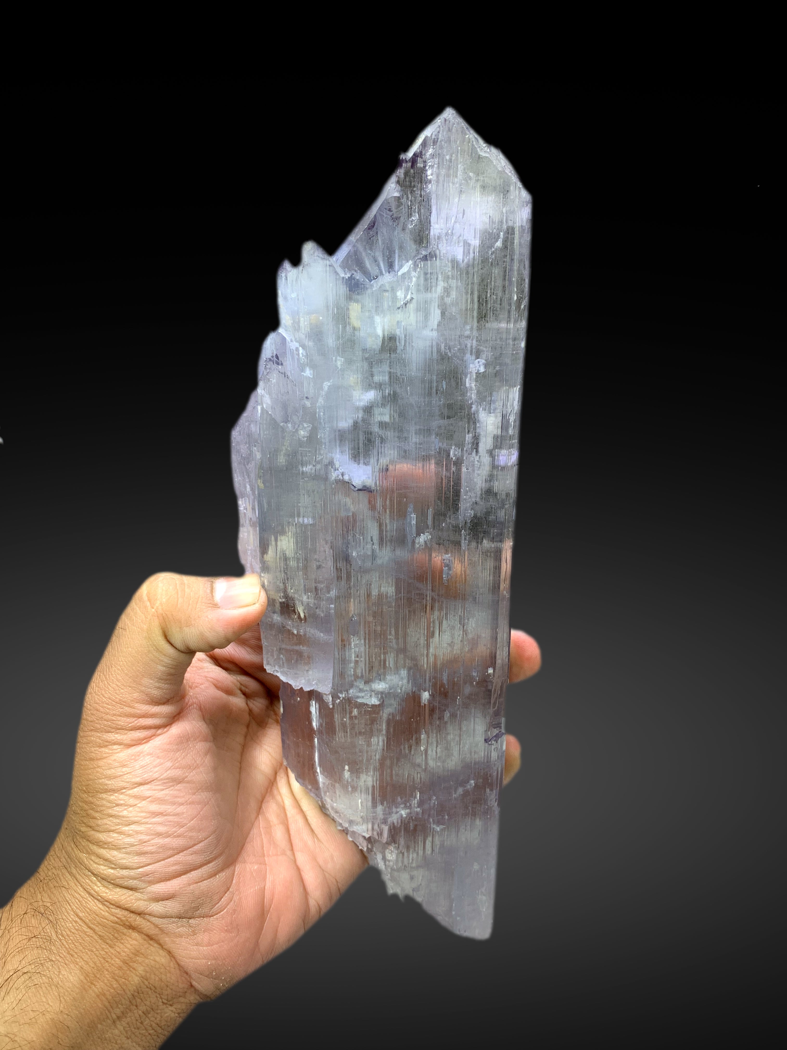 Museum Grade Purple Bluish Kunzite with Spike Terminations from Afghanistan - 1013 gram