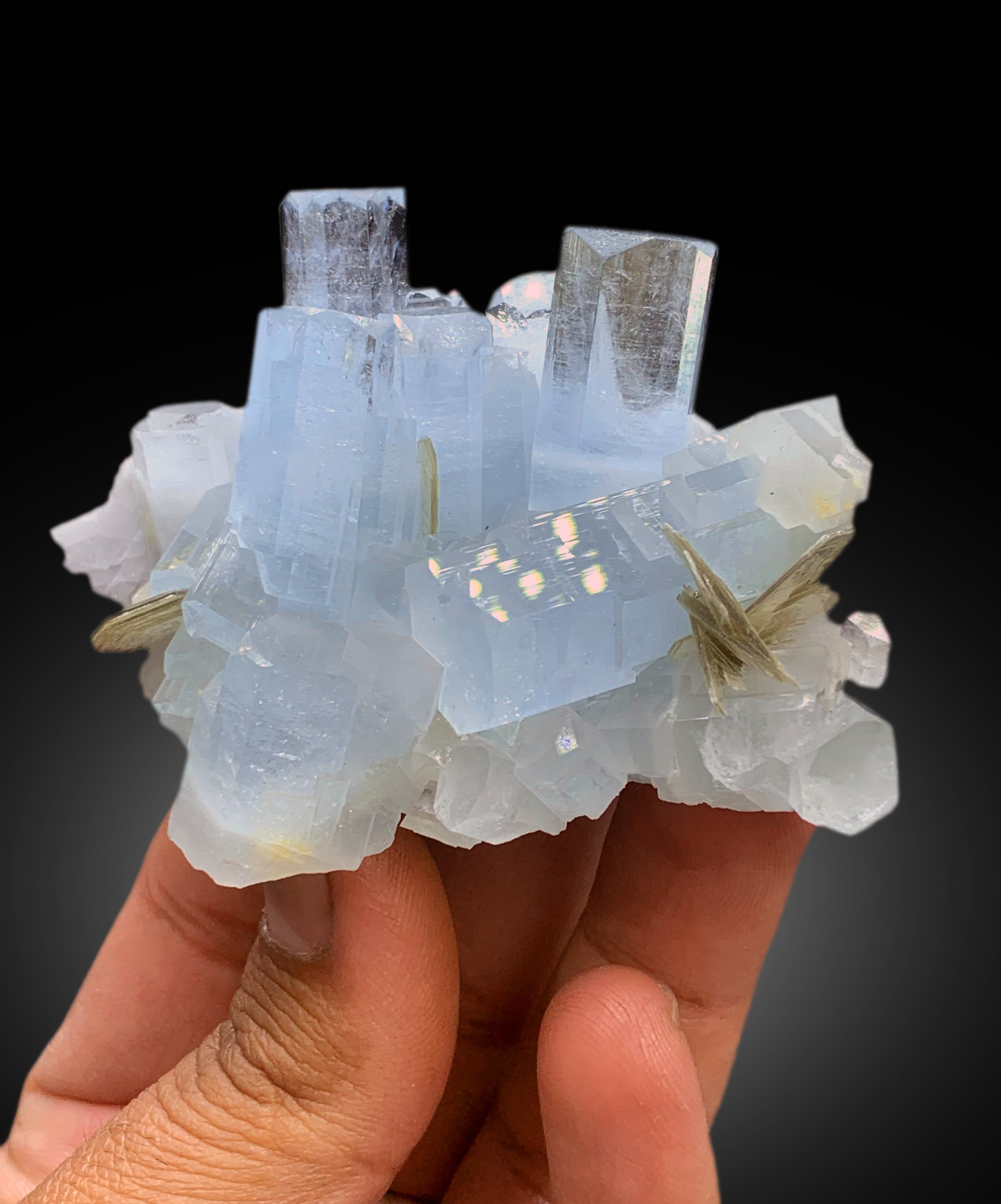 Natural Sky Blue Aquamarine Cluster with Mica from Pakistan - 131 gram