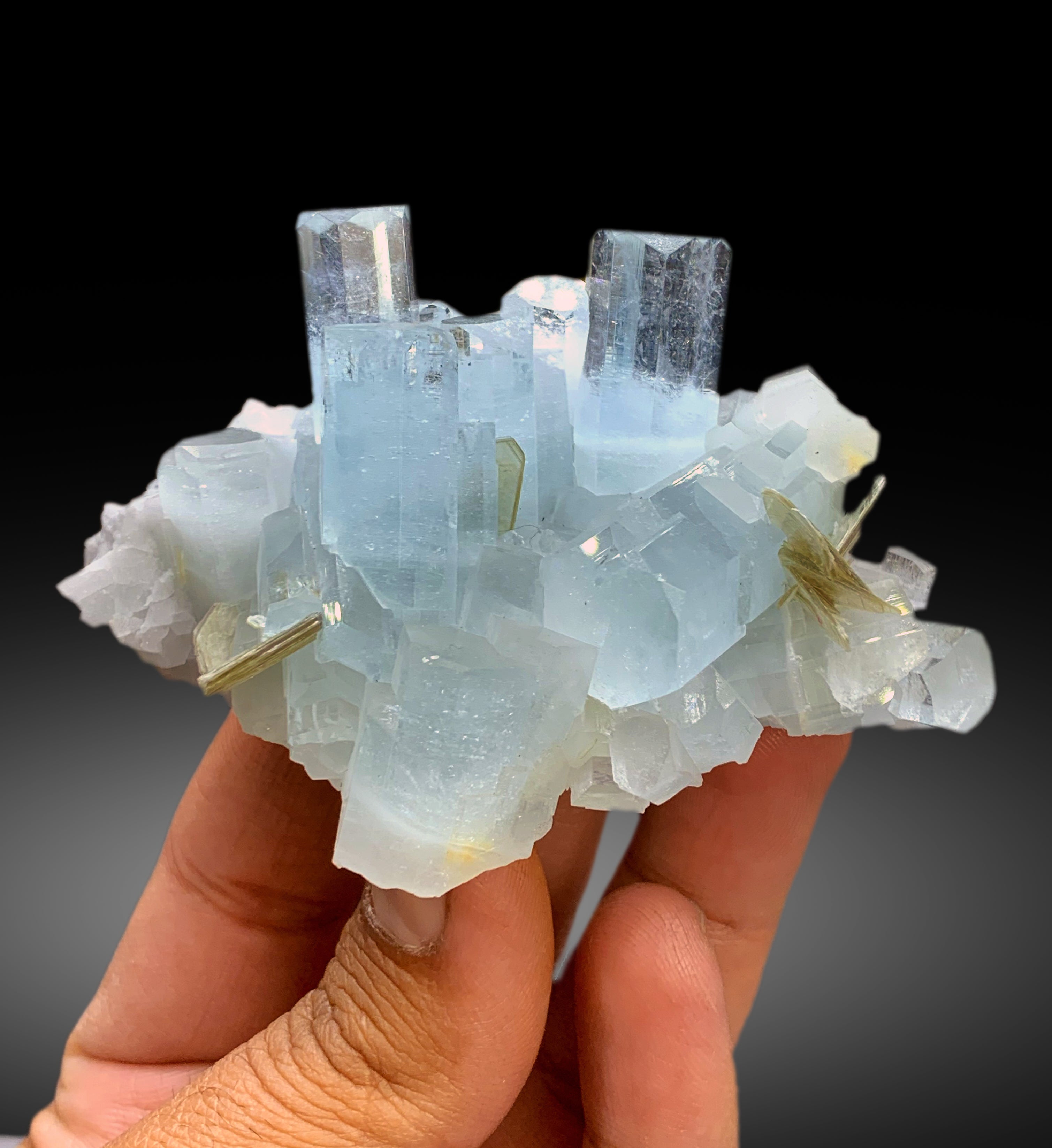 Natural Sky Blue Aquamarine Cluster with Mica from Pakistan - 131 gram