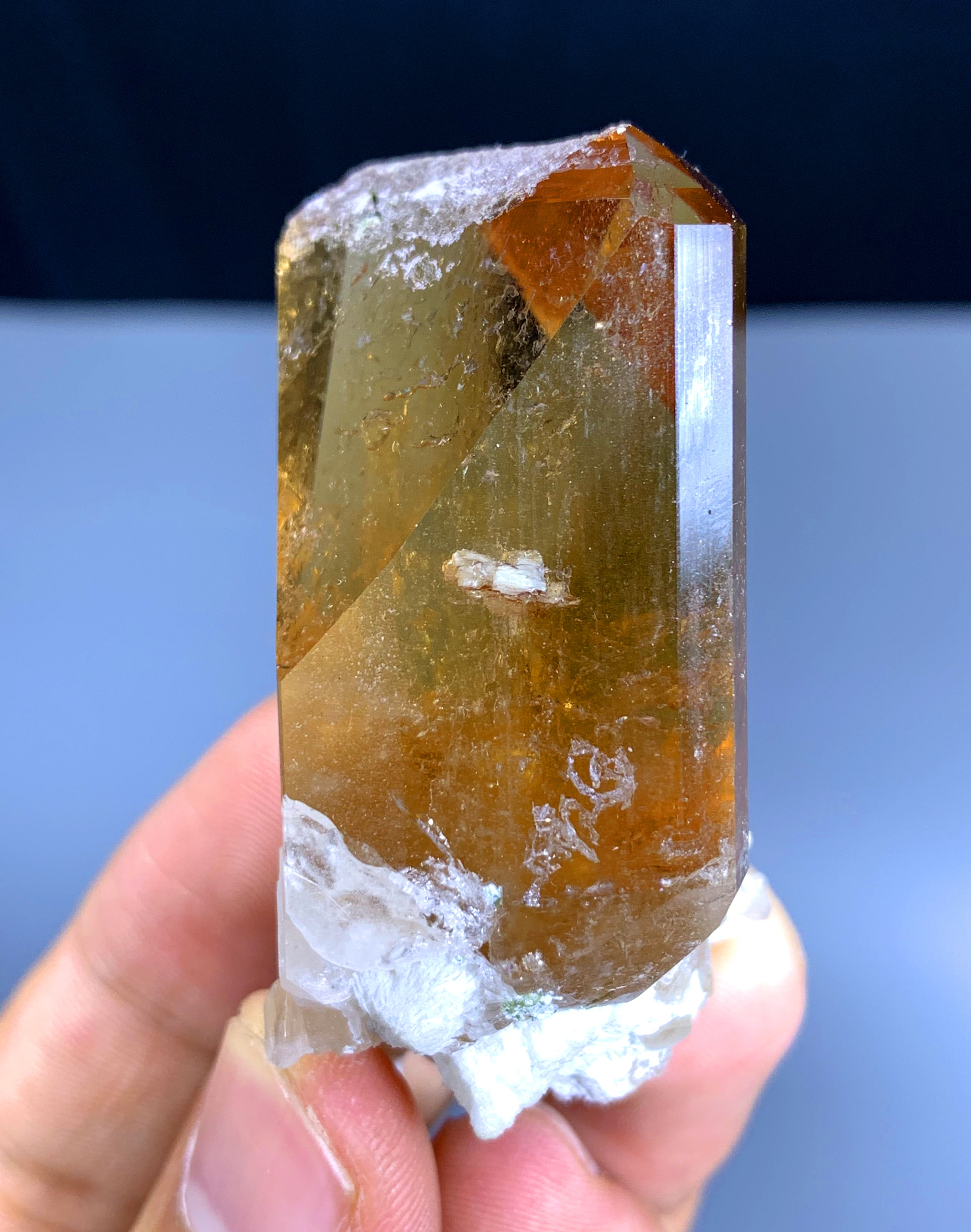 Gemmy Topaz Crystal from Skardu Pakistan - 84 gram
