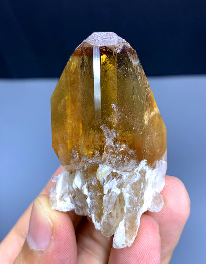 Gemmy Topaz Crystal from Skardu Pakistan - 84 gram