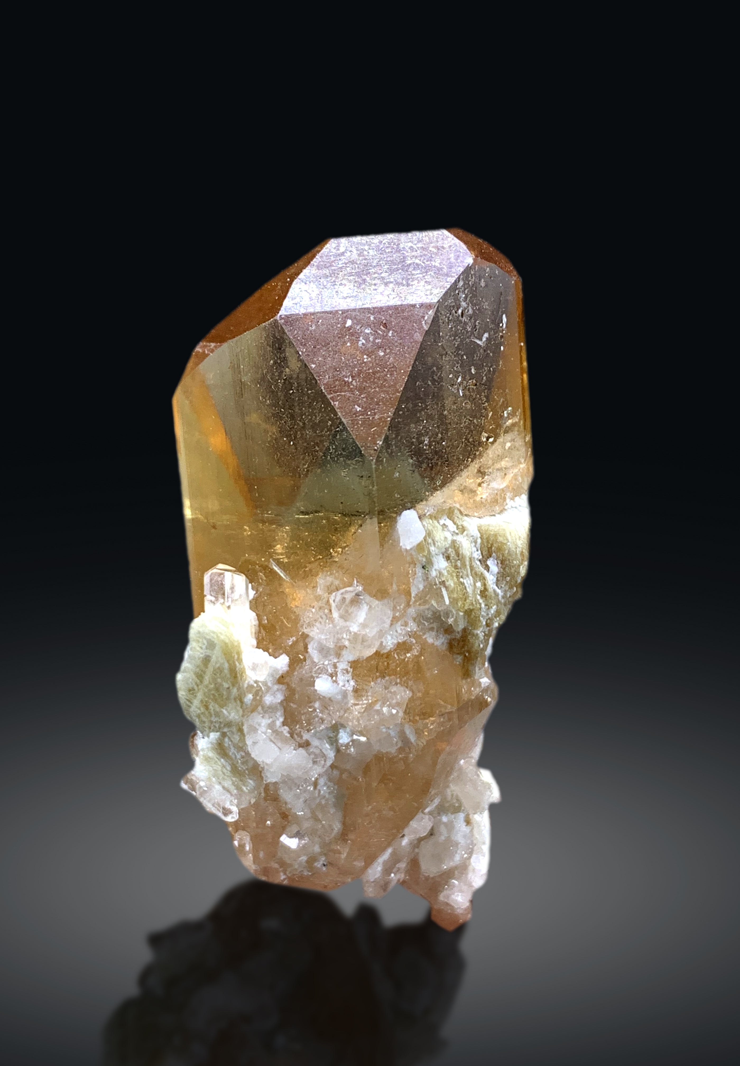 Gemmy Topaz Crystal on Mica from Skardu Pakistan - 43 gram