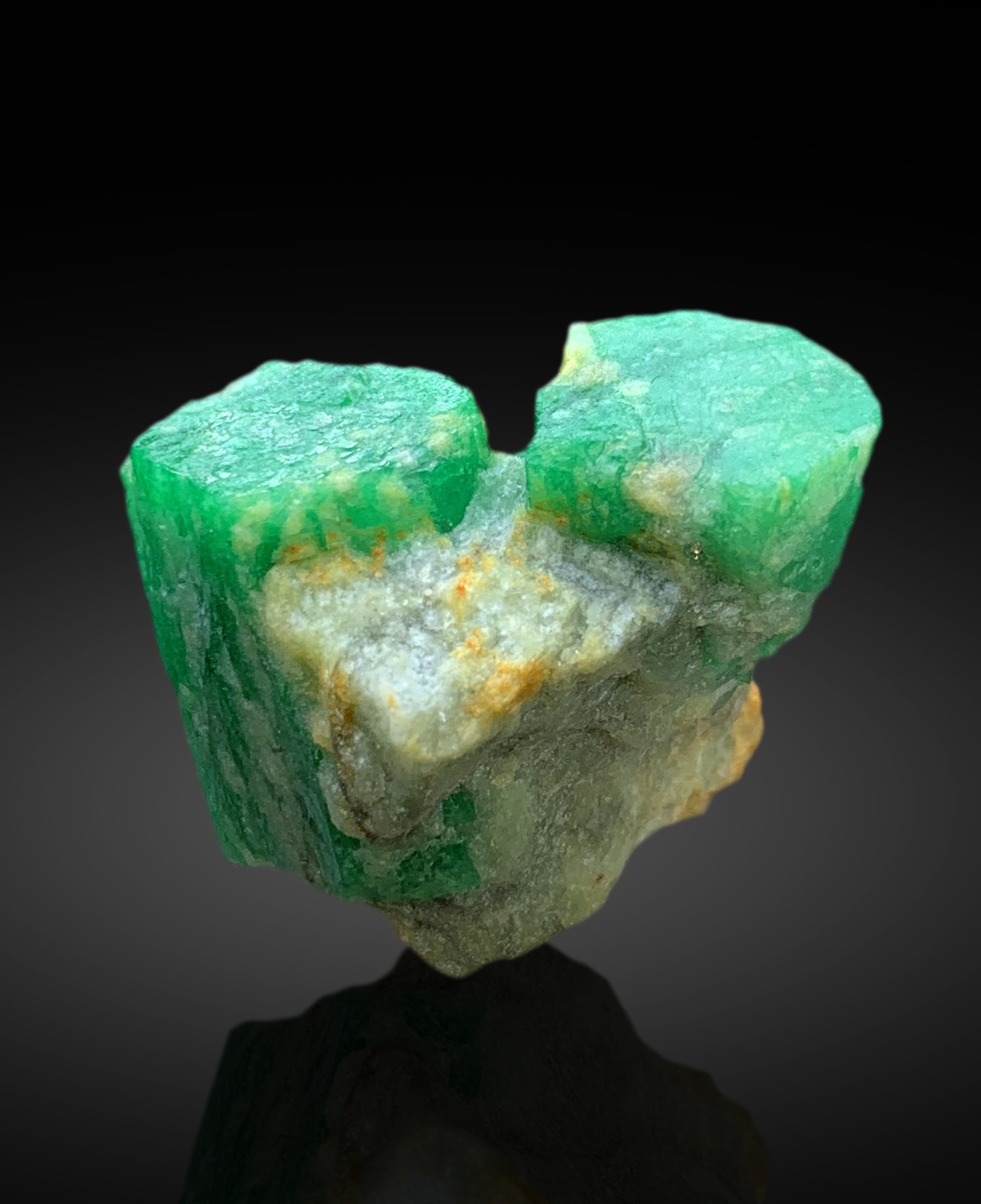 Lush Green Color Emerald Specimen from Pakistan - 29 gram