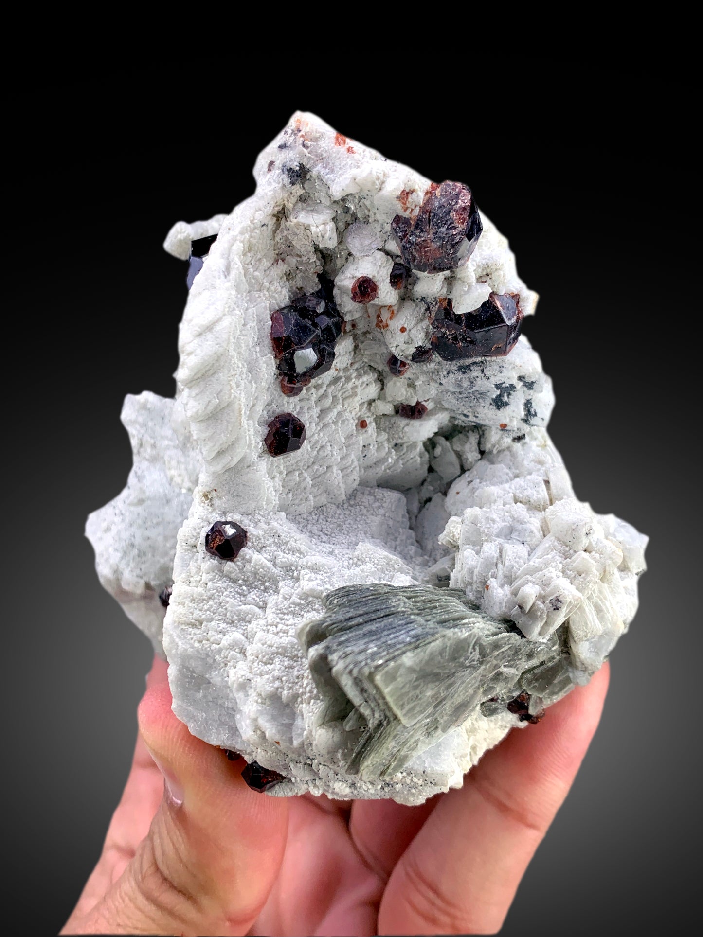 Natural Red Color garnet Crystals with Mica on Matrix, Garnet Specimen, Raw Mineral, Garnet from Skardu Pakistan - 530 gram