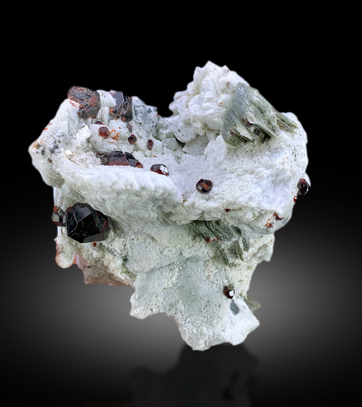 Natural Red Color garnet Crystals with Mica on Matrix, Garnet Specimen, Raw Mineral, Garnet from Skardu Pakistan - 530 gram