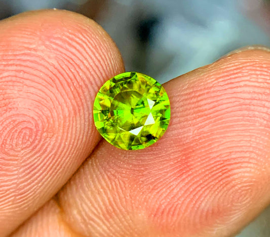 Round Cut Sphene Gemstone, Sphene Faceted cut stone, Fire Sphene, Titanite Sphene Gemstone, Sphene Jewellery, Engagement Ring - 1.05 CT