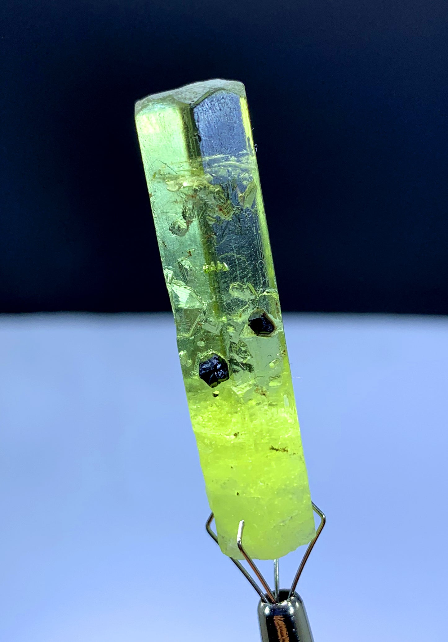 Transparent Yellow Heliodor with Dendrites Inclusions - 53.35 carats