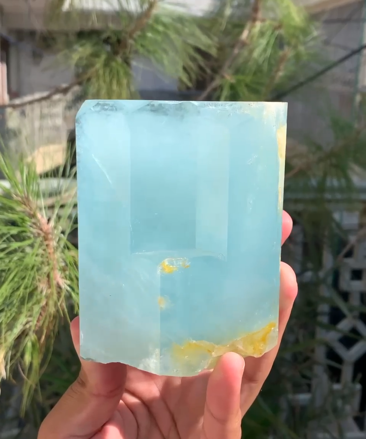 Exceptional Sky Blue Aquamarine Crystal from Pakistan - 1750 gram