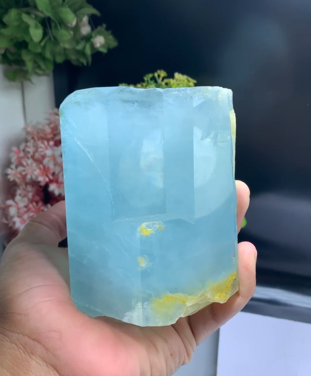 Exceptional Sky Blue Aquamarine Crystal from Pakistan - 1750 gram