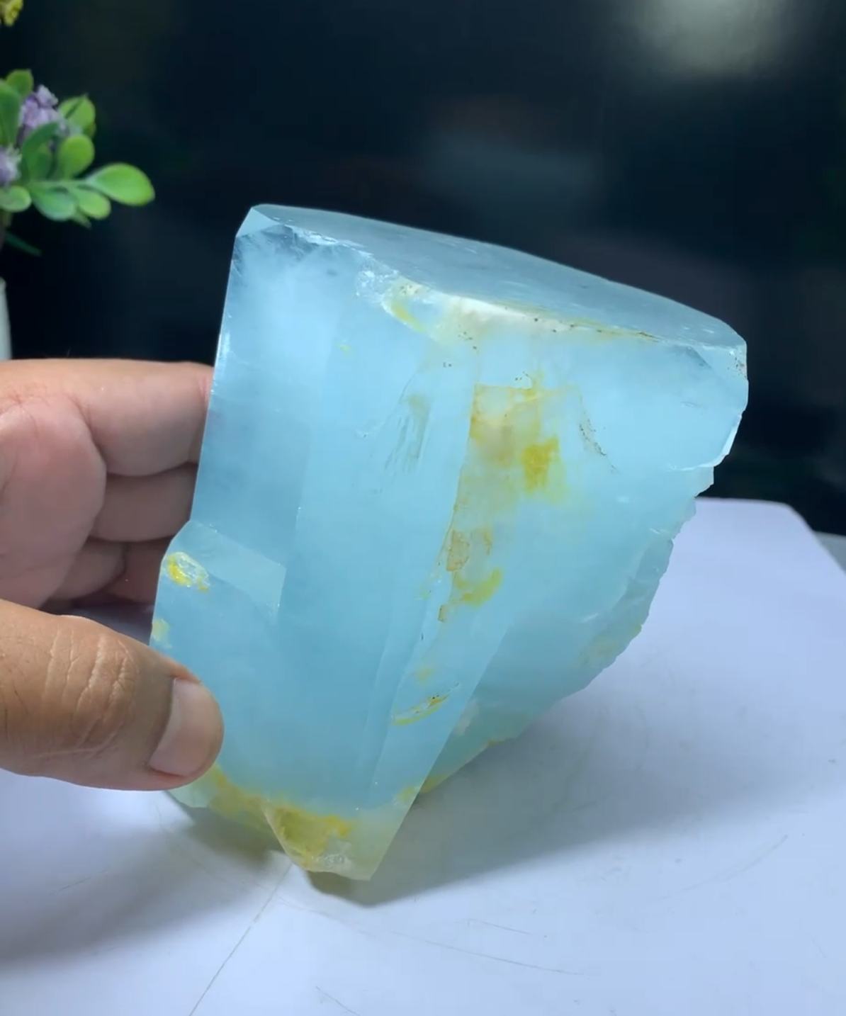 Exceptional Sky Blue Aquamarine Crystal from Pakistan - 1750 gram