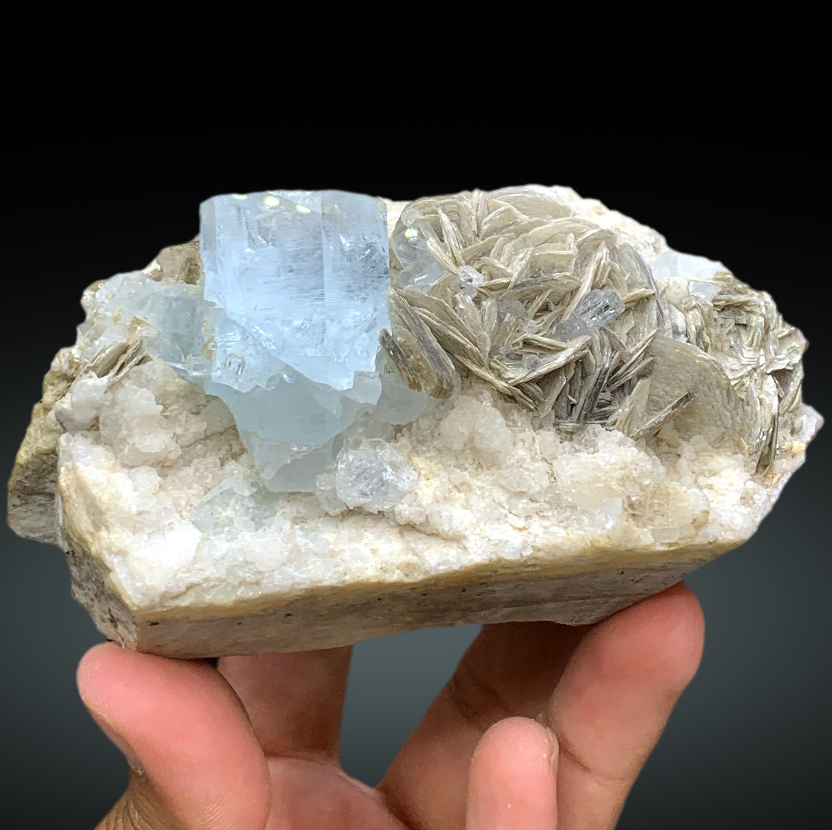 Sky Blue Aquamarine with Muscovite Mica from Nagar Mine Skardu Pakistan - 630 gram