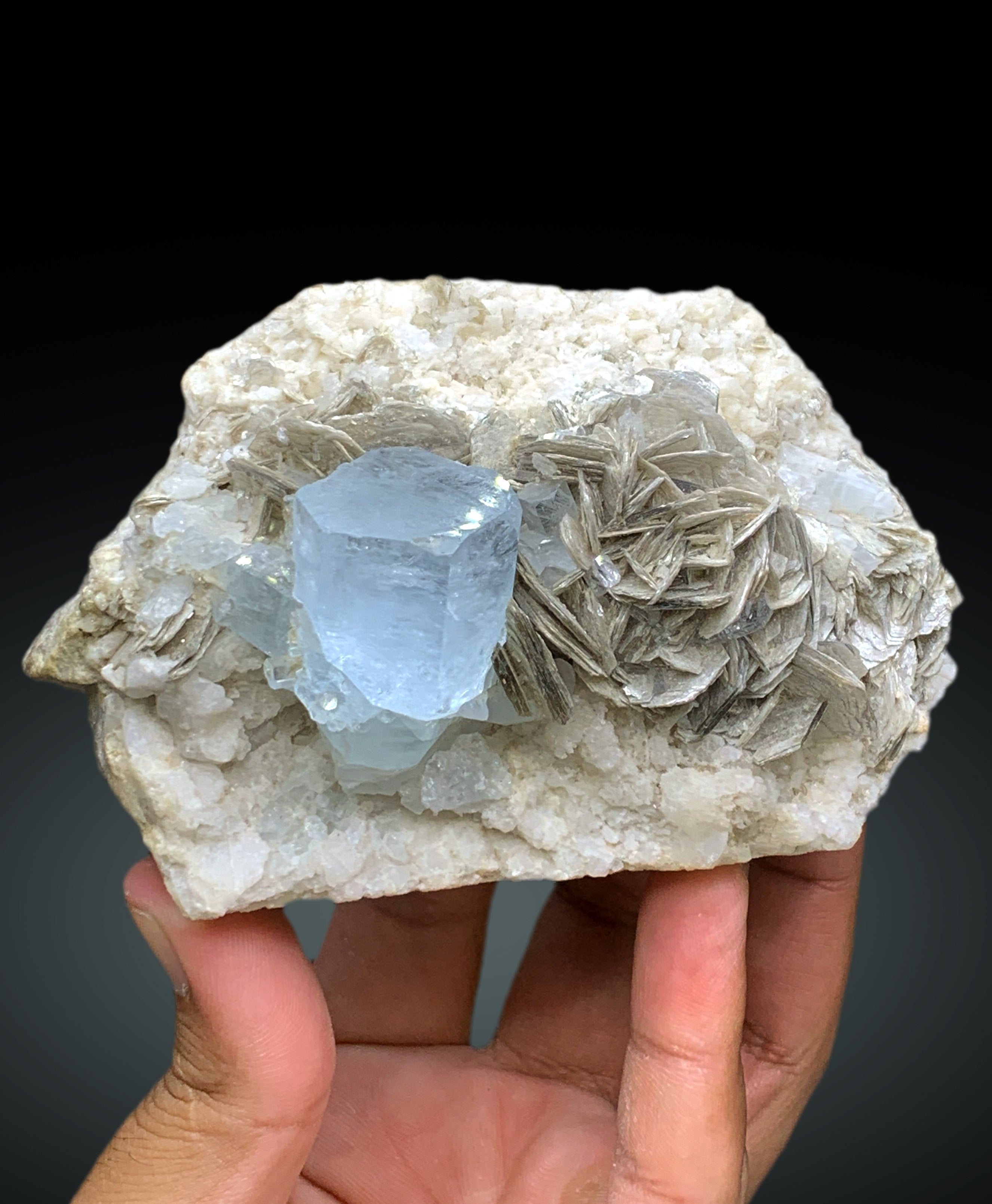 Sky Blue Aquamarine with Muscovite Mica from Nagar Mine Skardu Pakistan - 630 gram