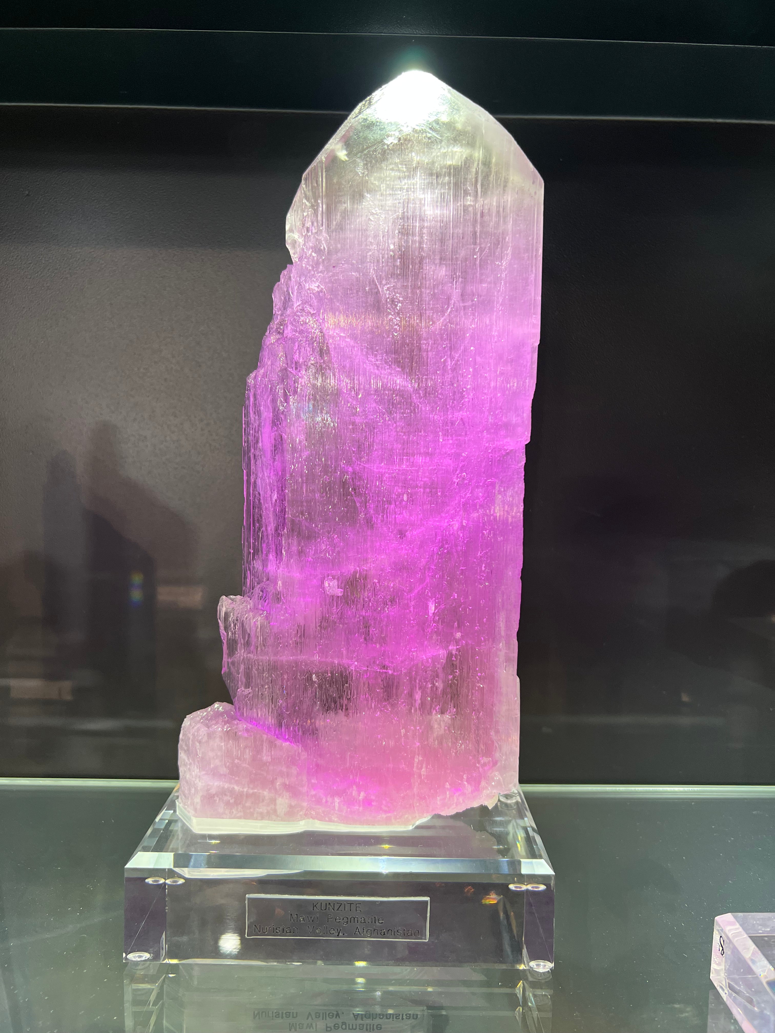 Museum Grade Bicolor Kunzite Crystal, V Shape Terminated Kunzite, Raw Kunzite Stone, Afghan Kunzite, Kunzite Specimen - 1905 gram