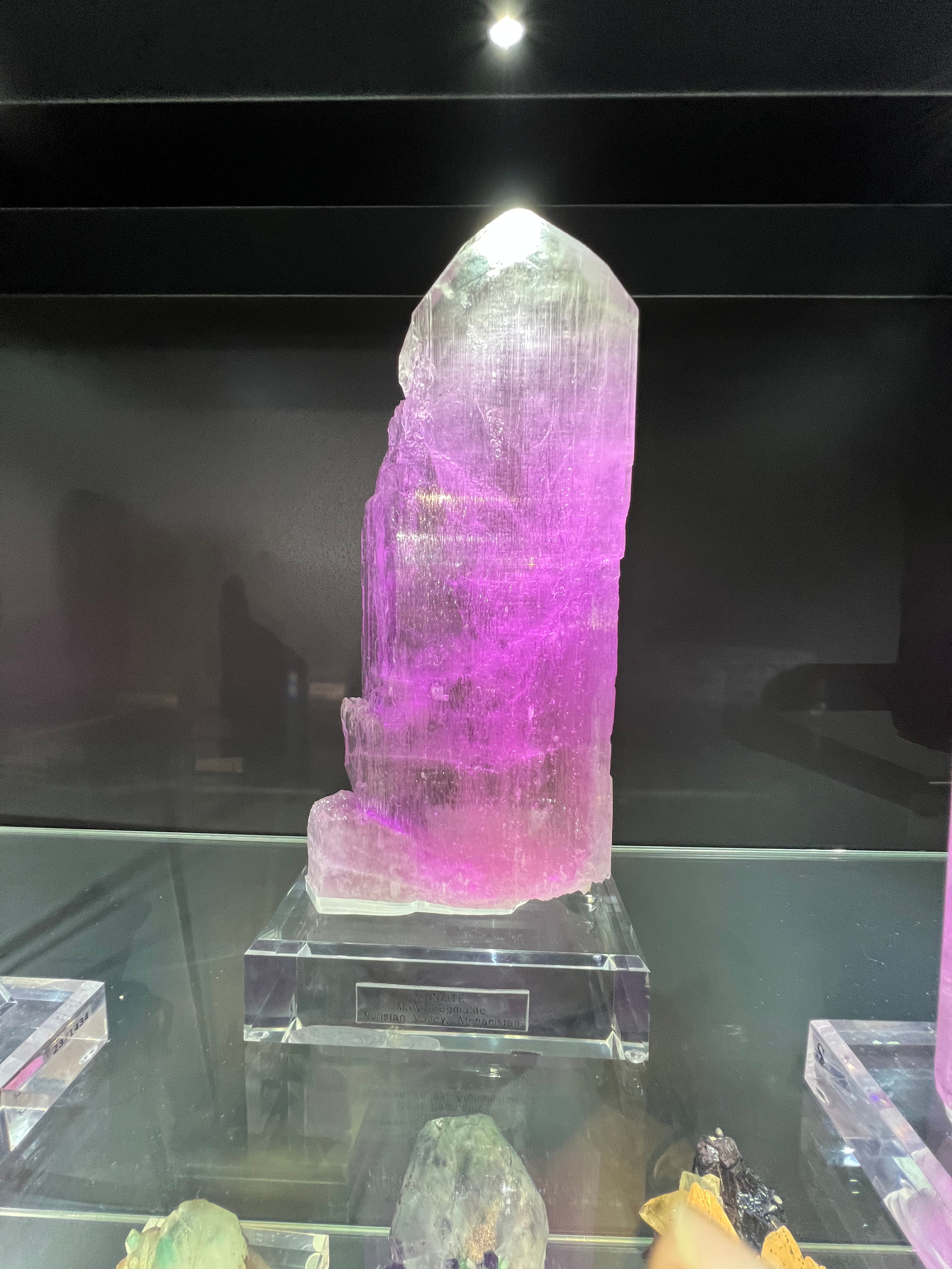 Museum Grade Bicolor Kunzite Crystal, V Shape Terminated Kunzite, Raw Kunzite Stone, Afghan Kunzite, Kunzite Specimen - 1905 gram