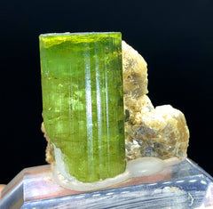 Natural Terminated Green Color Tourmaline Crystals with Albite, Raw Mineral, Crystal Specimen, Fine Mineral, Tourmaline Gemstone