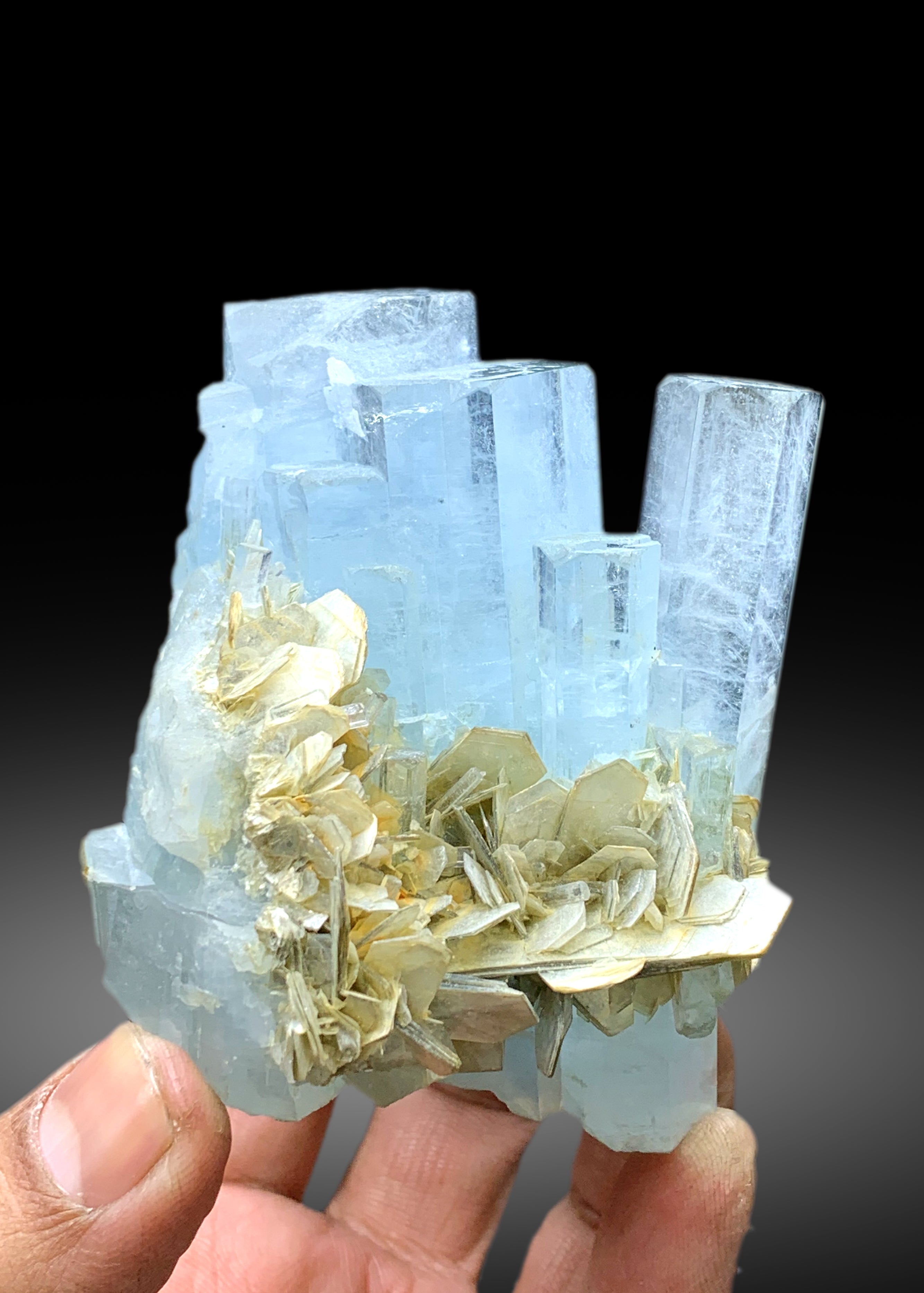 Incredible Blue Aquamarine Cluster with Muscovite from Pakistan - 408 gram