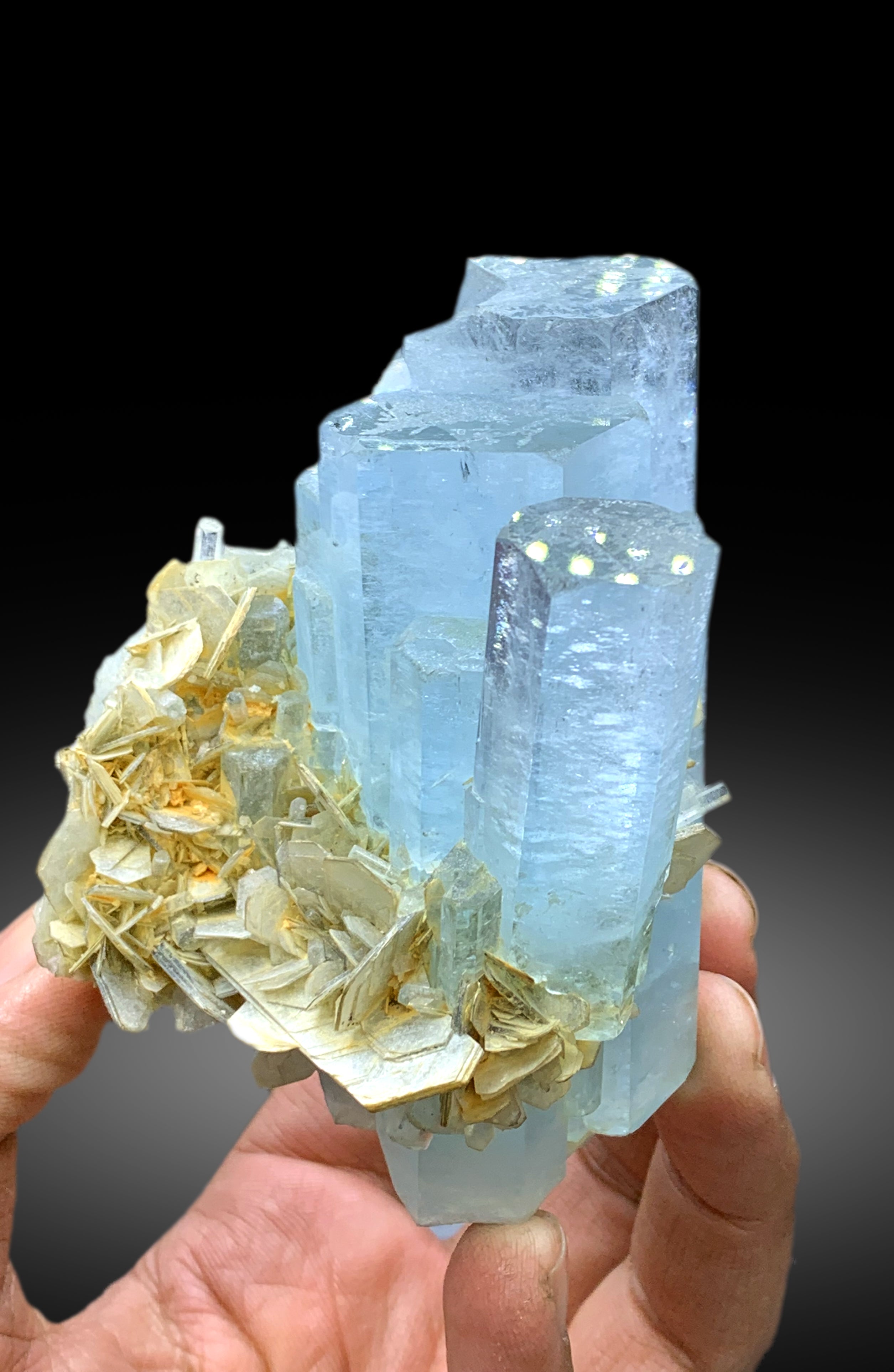 Incredible Blue Aquamarine Cluster with Muscovite from Pakistan - 408 gram