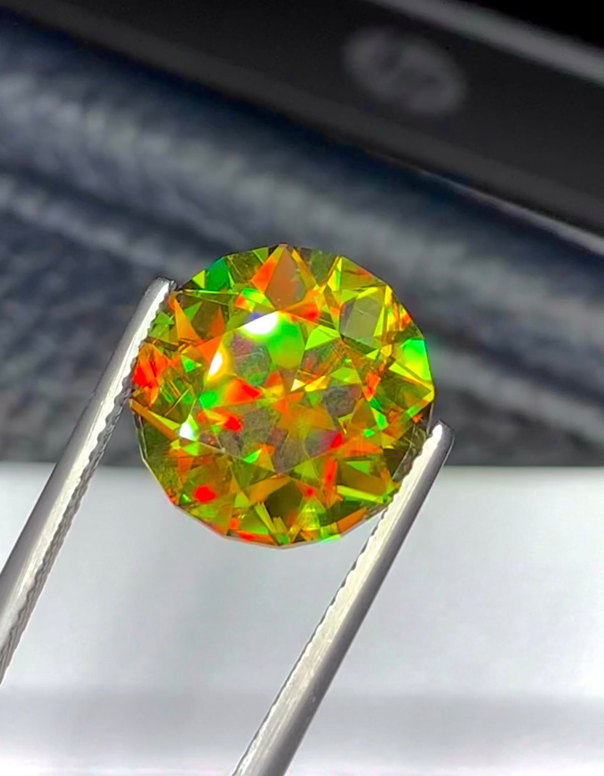 Sphene Gemstone , 8.90 cts