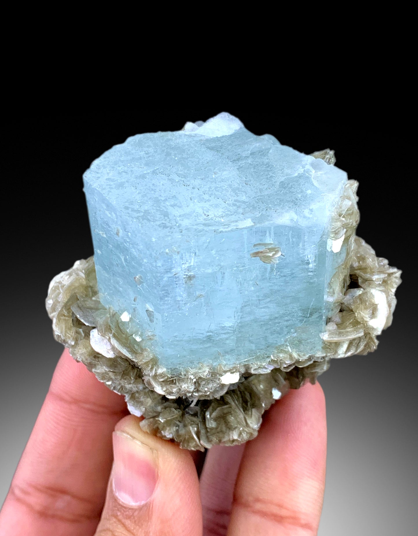 Natural Blue Color Aquamarine Crystals with Star Mica, Aquamarine Specimen, Aquamarine from Chumar Bakhoor Mine Gilgit Pakistan - 161 gram