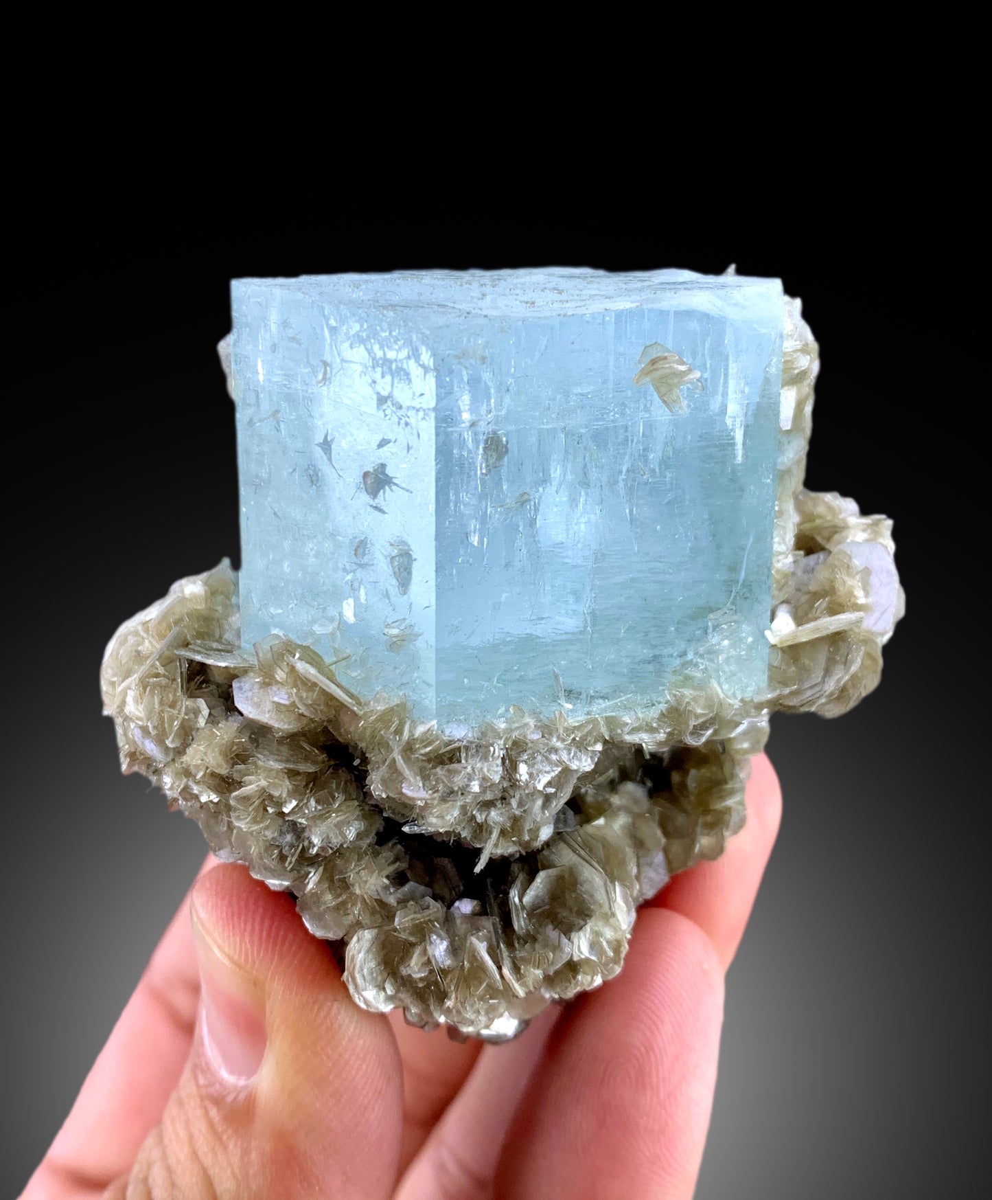 Natural Blue Color Aquamarine Crystals with Star Mica, Aquamarine Specimen, Aquamarine from Chumar Bakhoor Mine Gilgit Pakistan - 161 gram