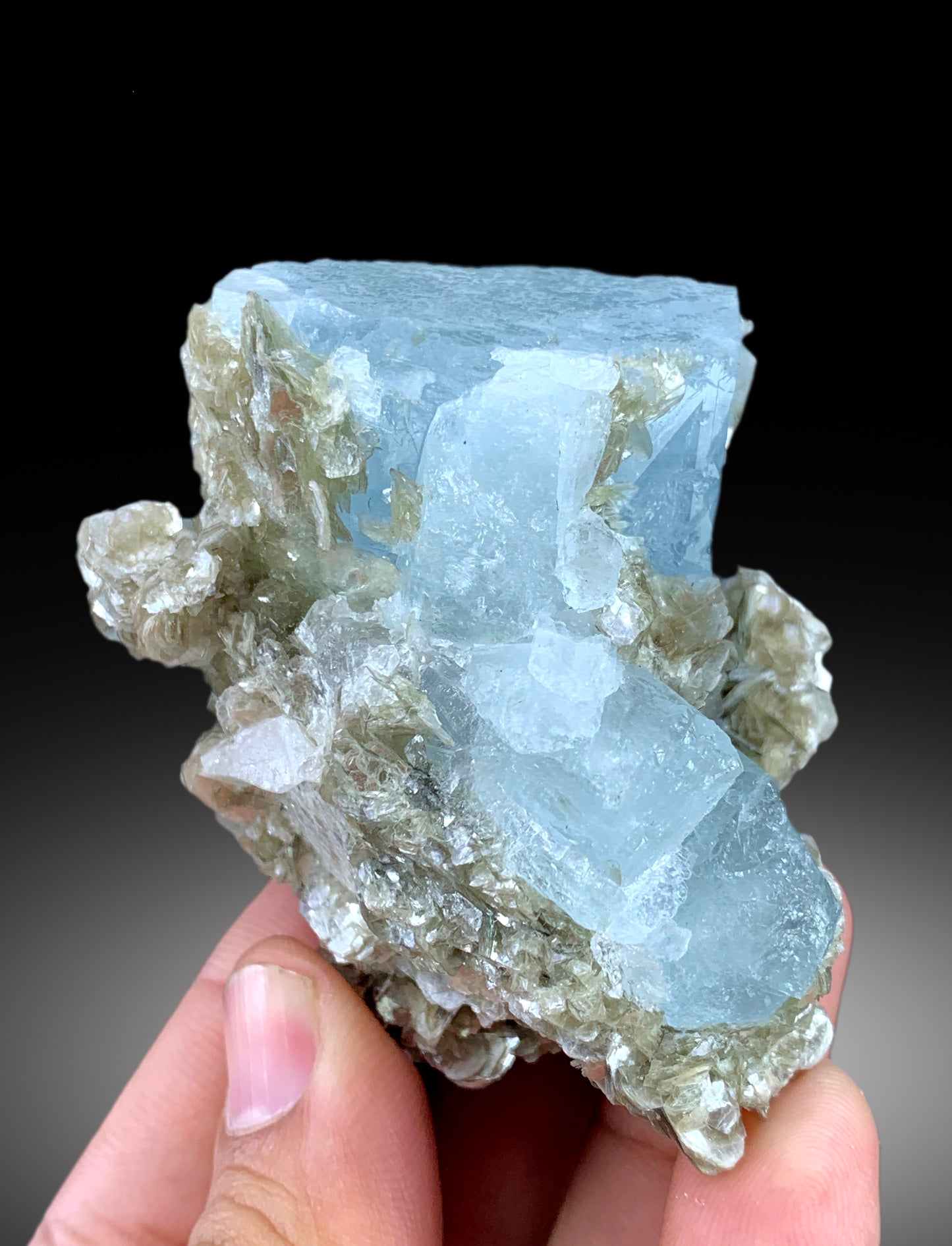 Natural Blue Color Aquamarine Crystals with Star Mica, Aquamarine Specimen, Aquamarine from Chumar Bakhoor Mine Gilgit Pakistan - 161 gram