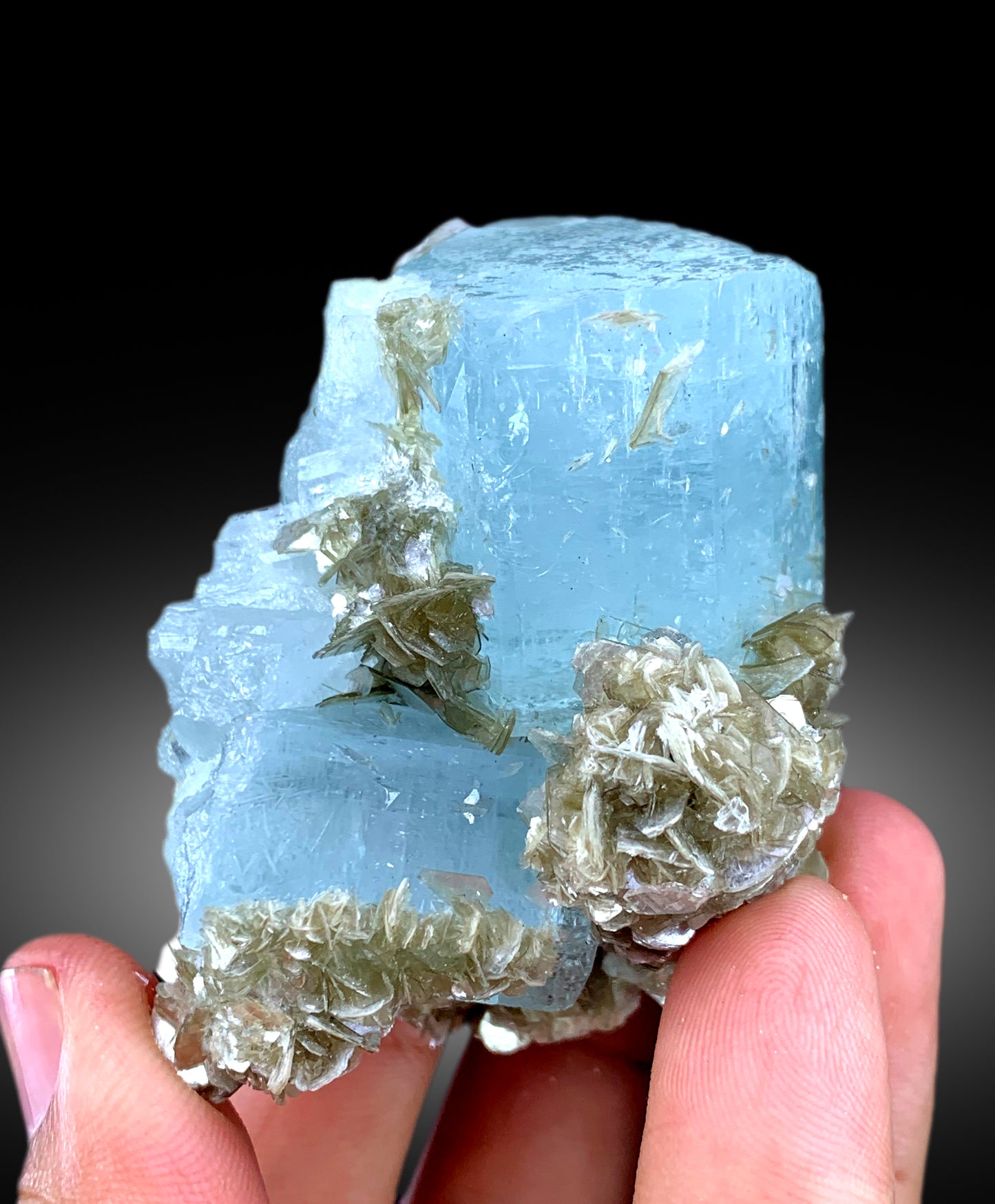 Natural Blue Color Aquamarine Crystals with Star Mica, Aquamarine Specimen, Aquamarine from Chumar Bakhoor Mine Gilgit Pakistan - 161 gram