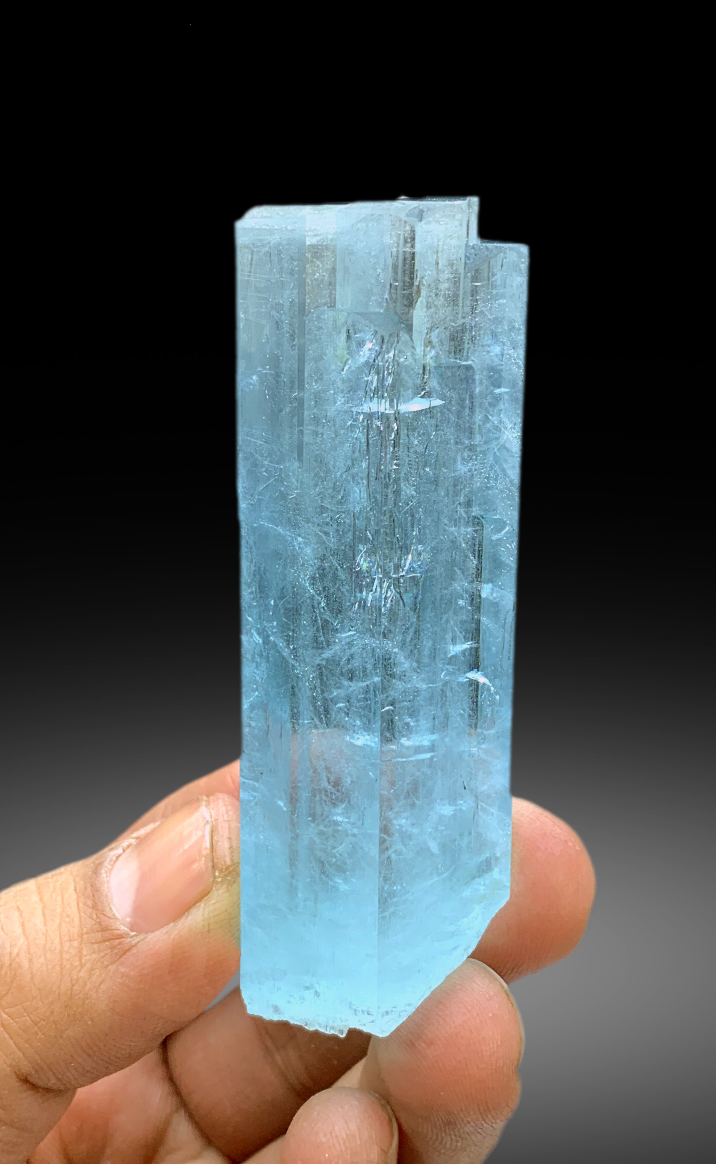 Natural Sky Blue Aquamarine Crystal from Pakistan - 126 gram