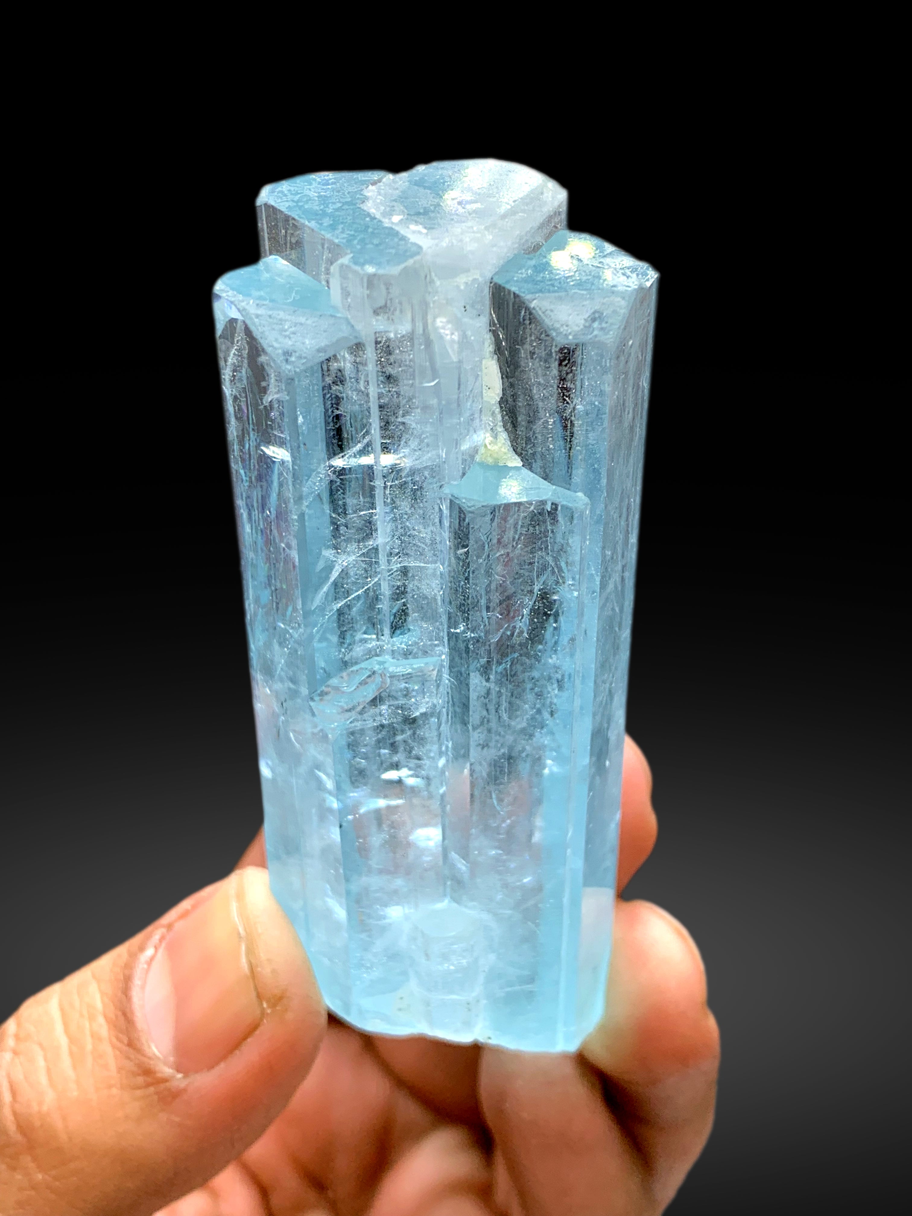 Natural Sky Blue Aquamarine Crystal from Pakistan - 126 gram