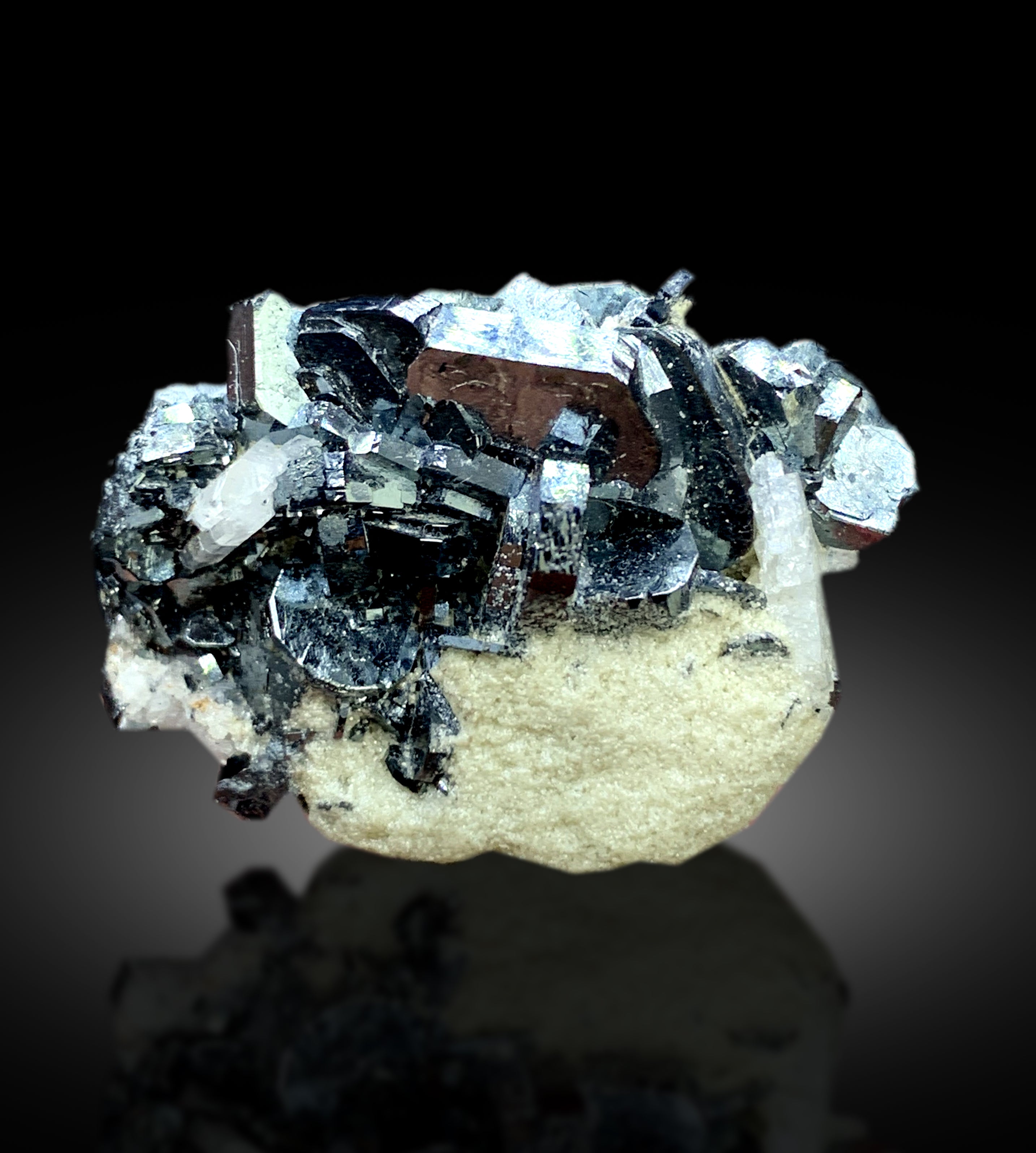 Natural Hematite Crystal from Skardu Pakistan - 16 gram