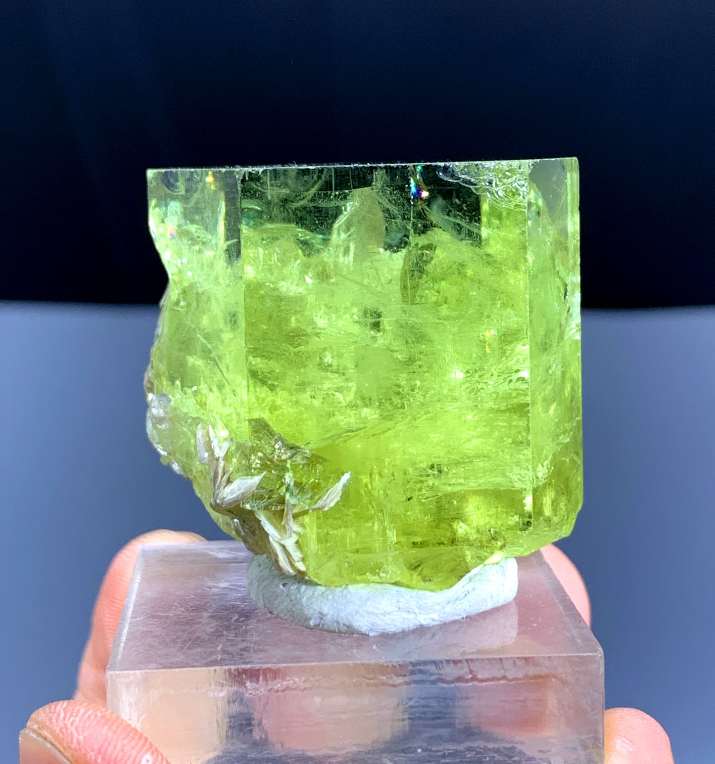 Yellow Heliodor var Beryl on Mica from Pakistan - 72 gram