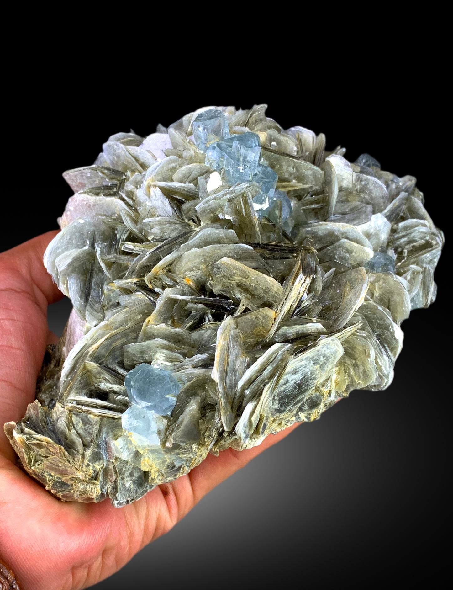 Natural Sky Blue Color Aquamarine Crystals with Muscovite Mica, Aquamarine Specimen, Aquamarine from Nagar Mine Skardu Pakistan - 1180 gram