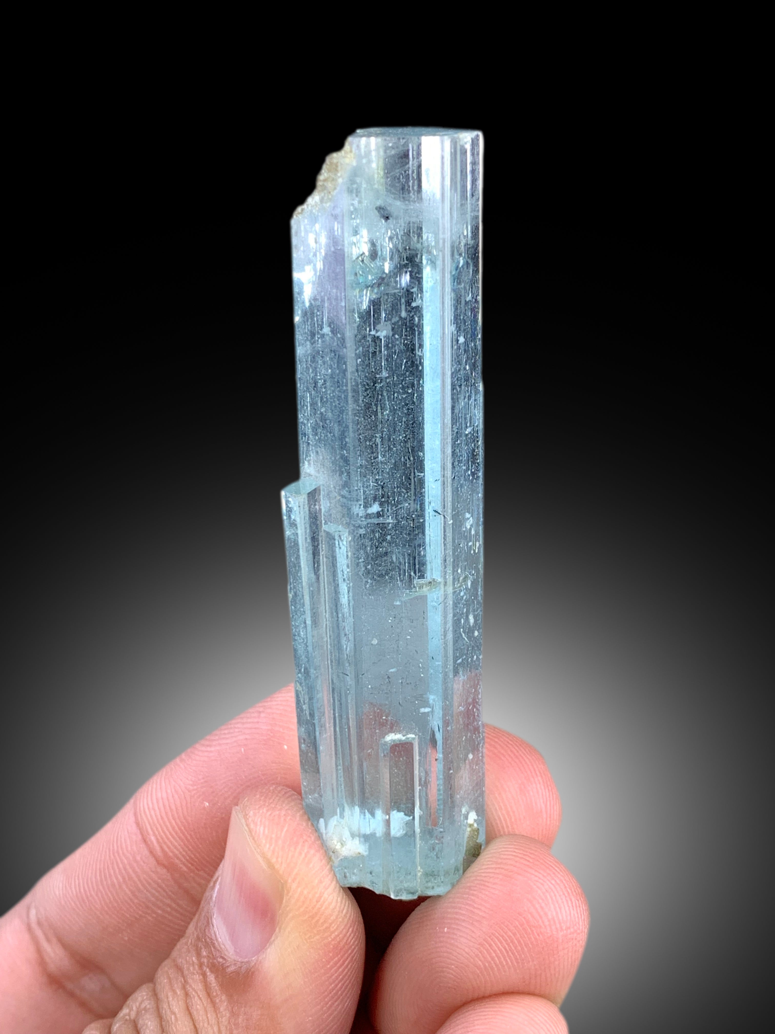 Transparent Sky Blue Color Aquamarine Crystal, Aquamarine Gemstone, Aquamarine from Shigar valley Skardu Pakistan - 39 gram