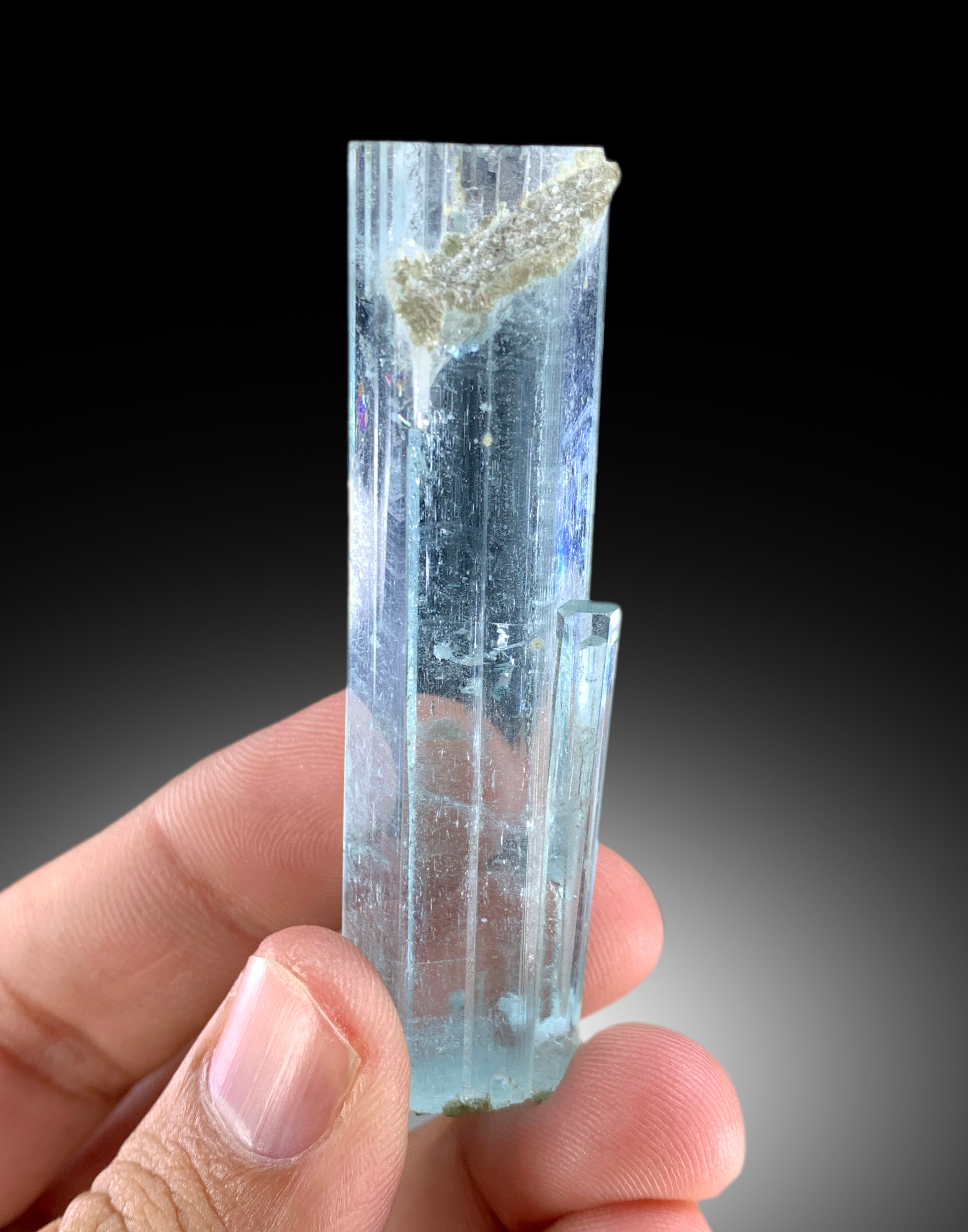 Transparent Sky Blue Color Aquamarine Crystal, Aquamarine Gemstone, Aquamarine from Shigar valley Skardu Pakistan - 39 gram