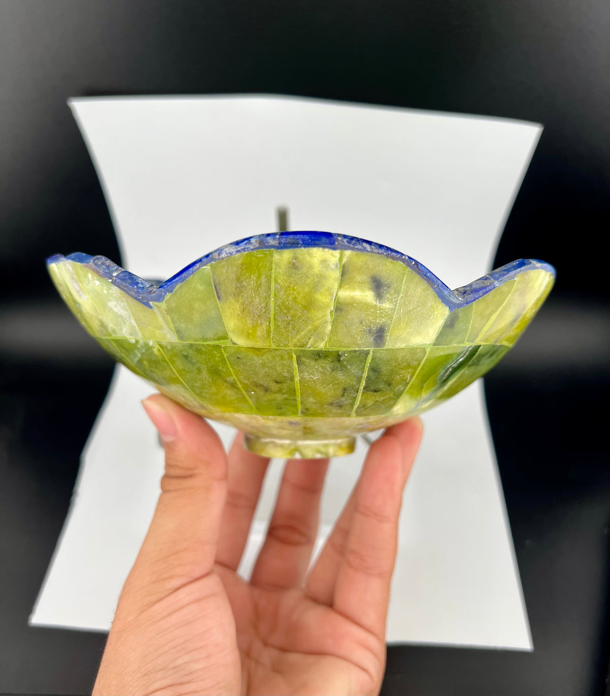 Polished Green Stone & Lapis Lazuli Flower Bowl – 393g, 135mm