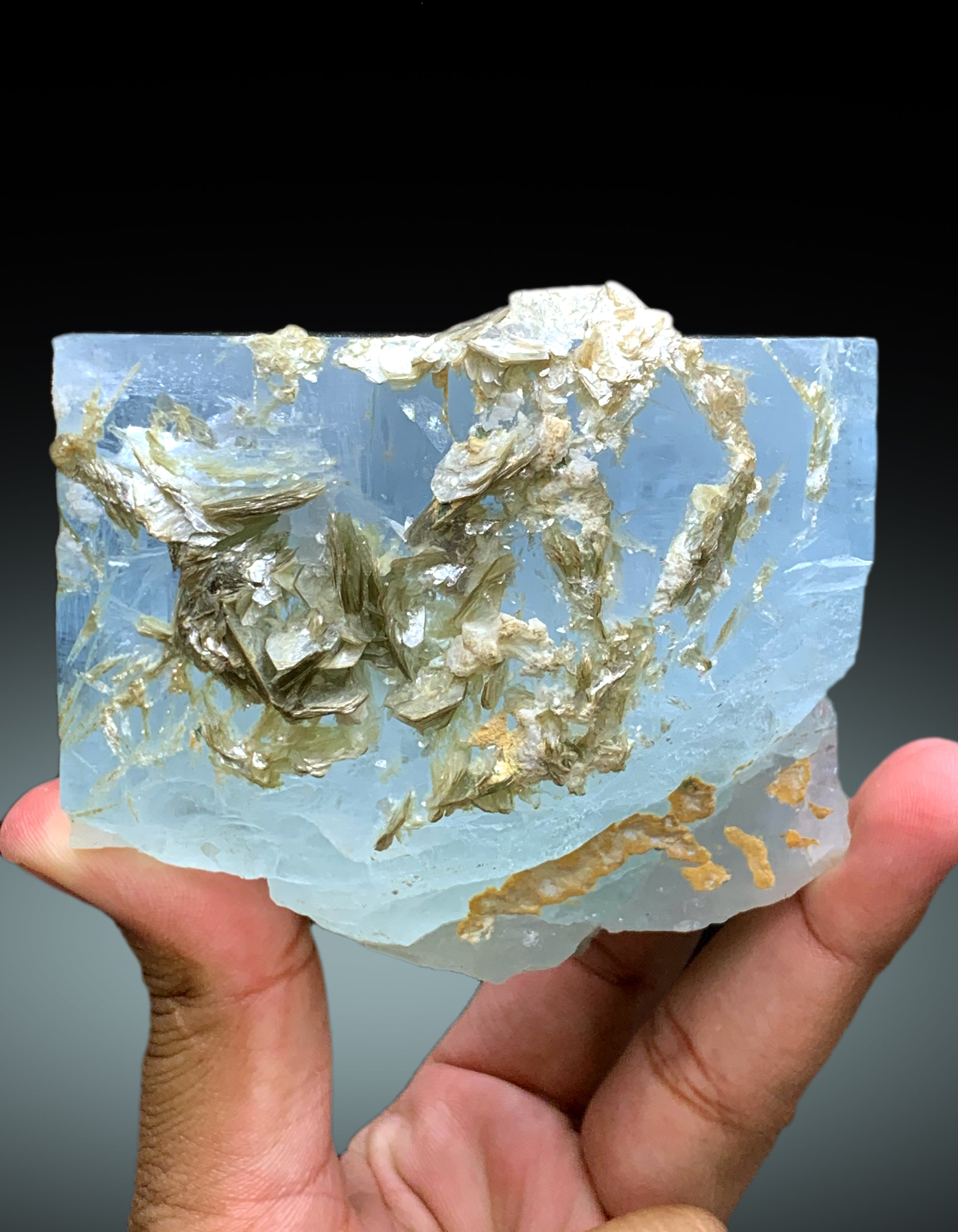 Sky Blue Color Aquamarine with Muscovite Mica from Chumar Bakhoor Gilgit Pakistan - 737 gram