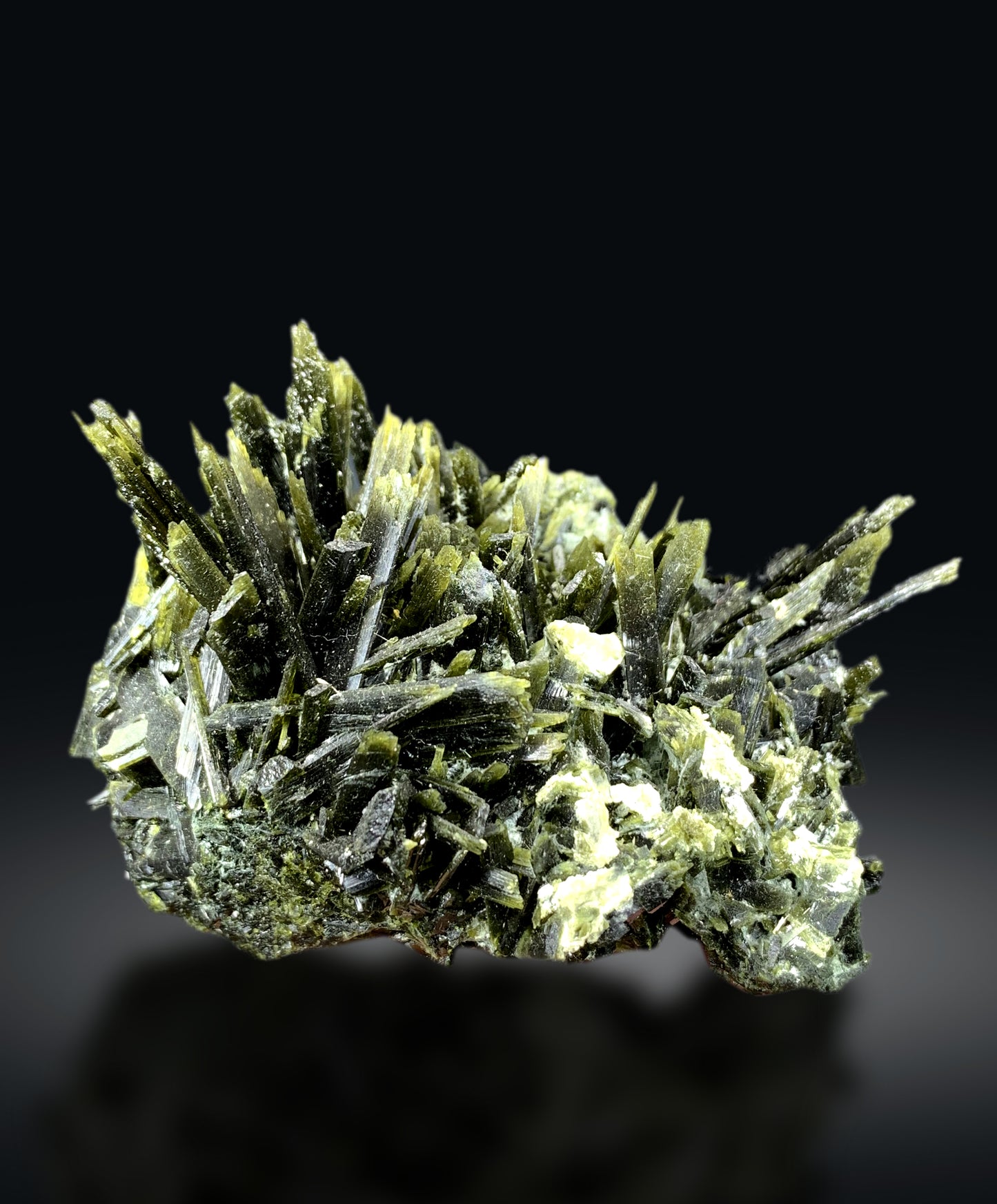 Natural Green Epidote Cluster from Pakistan - 318 gram