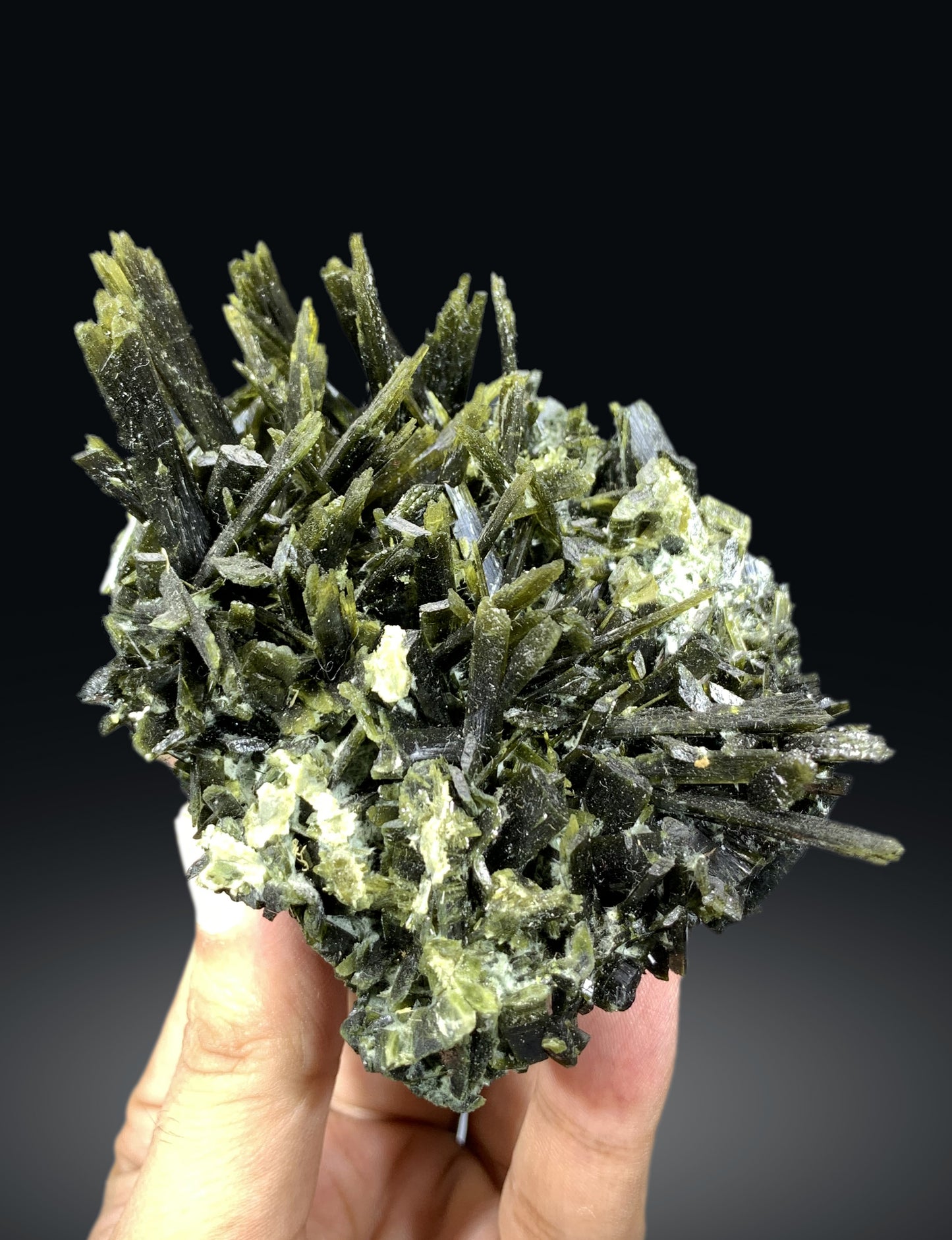 Natural Green Epidote Cluster from Pakistan - 318 gram