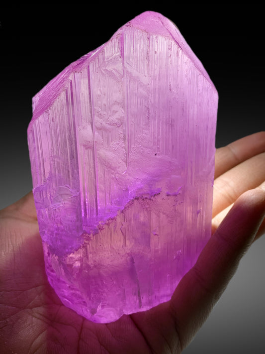 Top Grade Kunzite Crystal, Deep Pink color Kunzite Crystal, Natural Kunzite stone, Kunzite specimen, Raw Kunzite, Kunzite gemstone, 1108 g