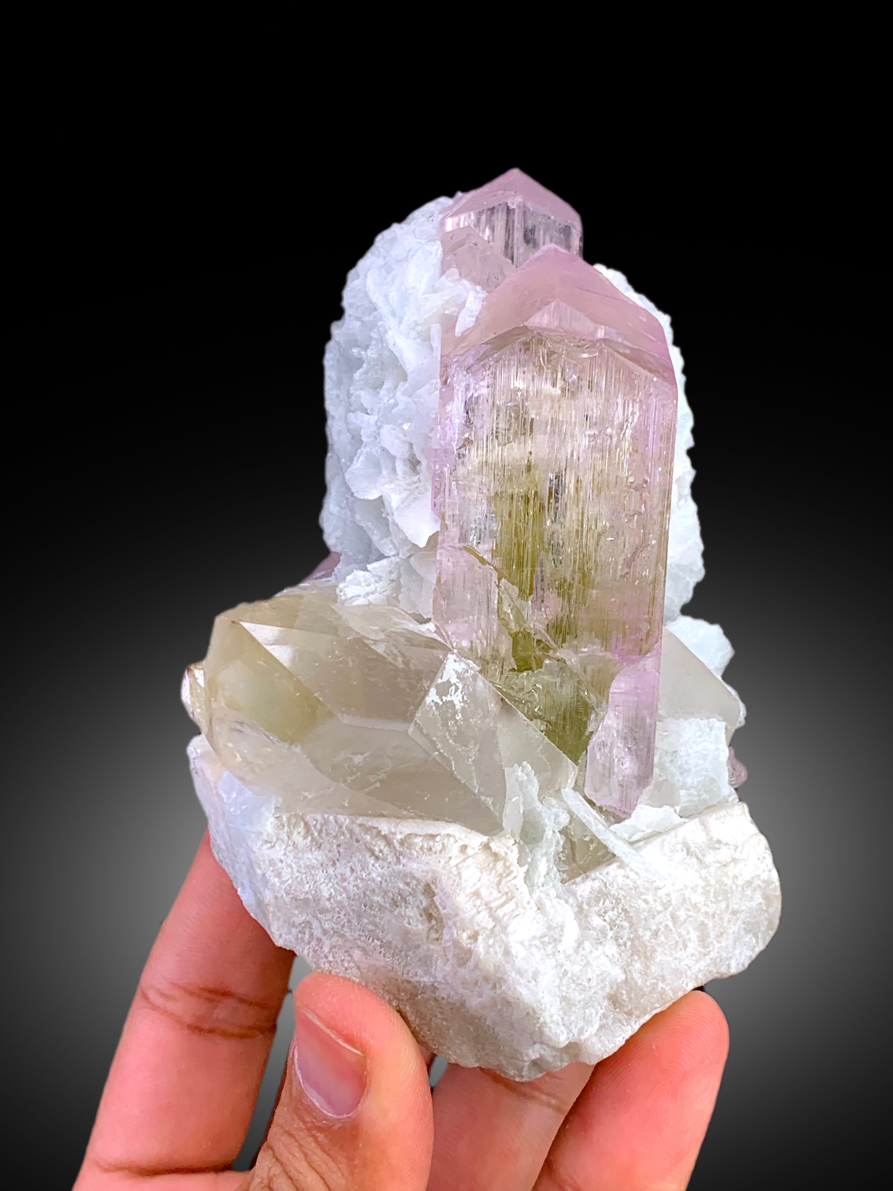 Kunzite Specimen with Quartz and Clevlandite Albite, Bicolor Kunzite Crystal, Kunzite stone, Mineral Specimen, Pink Kunzite crystals, 502 g