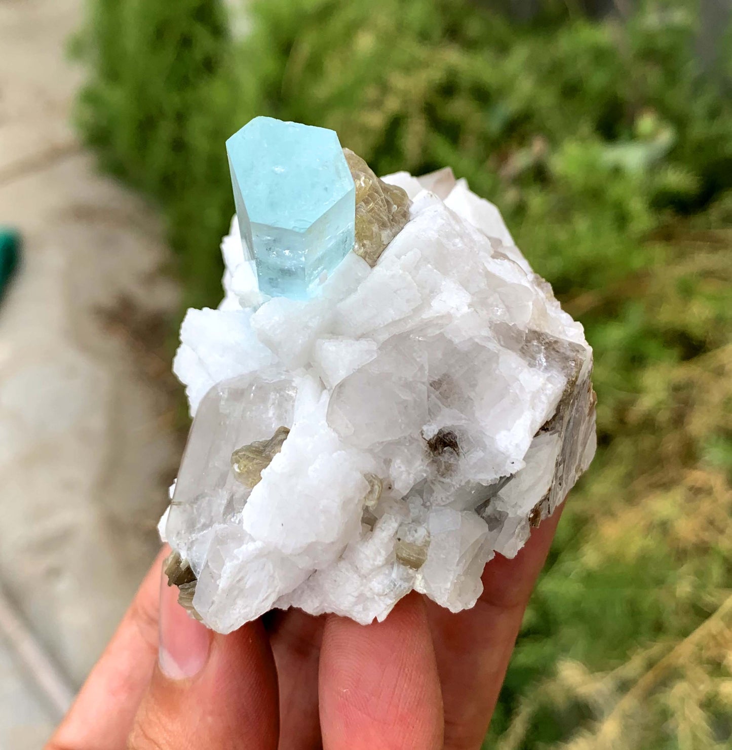 Transparent Blue Aquamarine on Quartz Mica and Feldspar from Shigar valley Pakistan - 212 gram