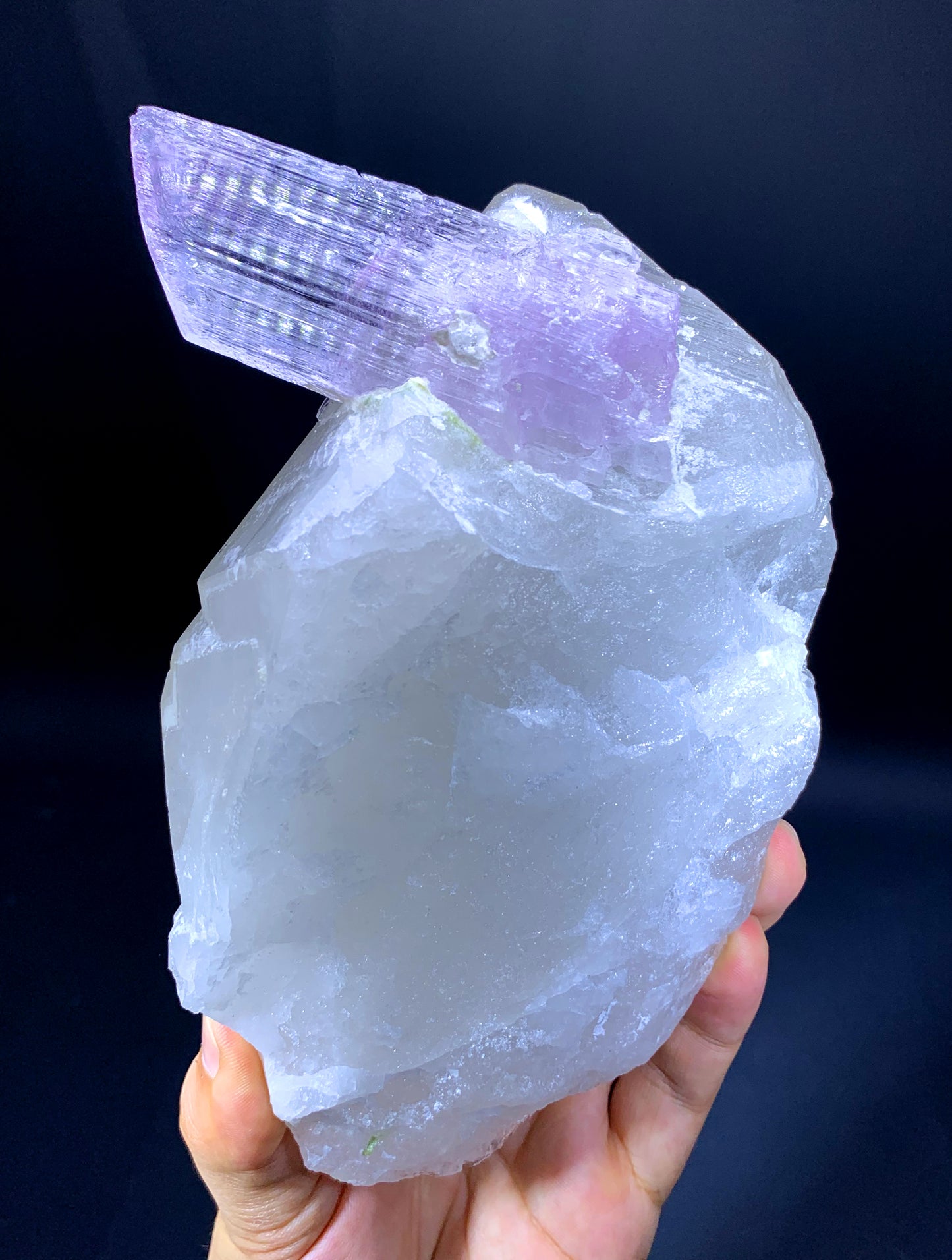 Pink Kunzite on Quartz from Afghanistan - 1139 grams