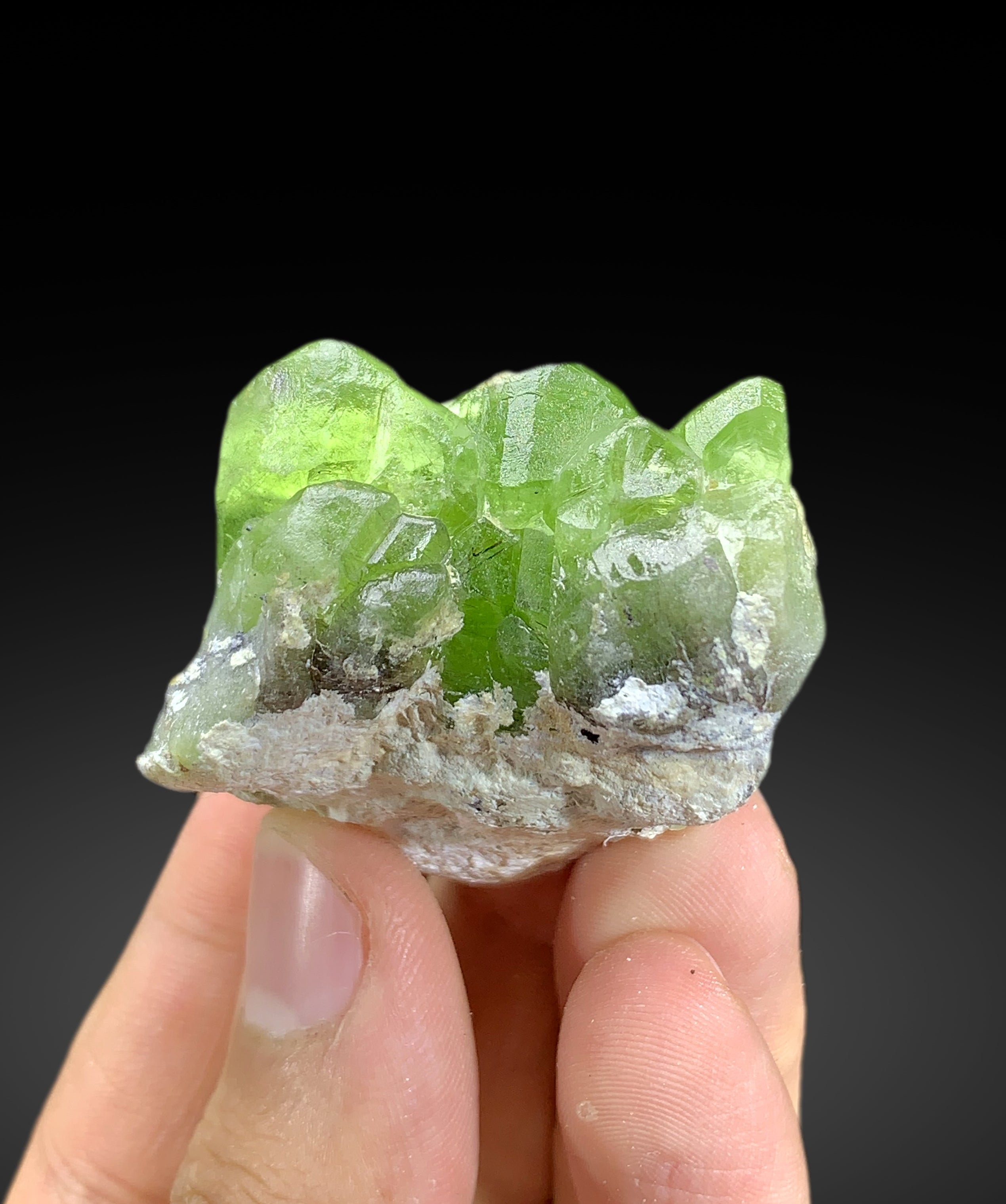 Lush Green Peridot Crystal from Supat valley Kohistan Pakistan - 62 gram