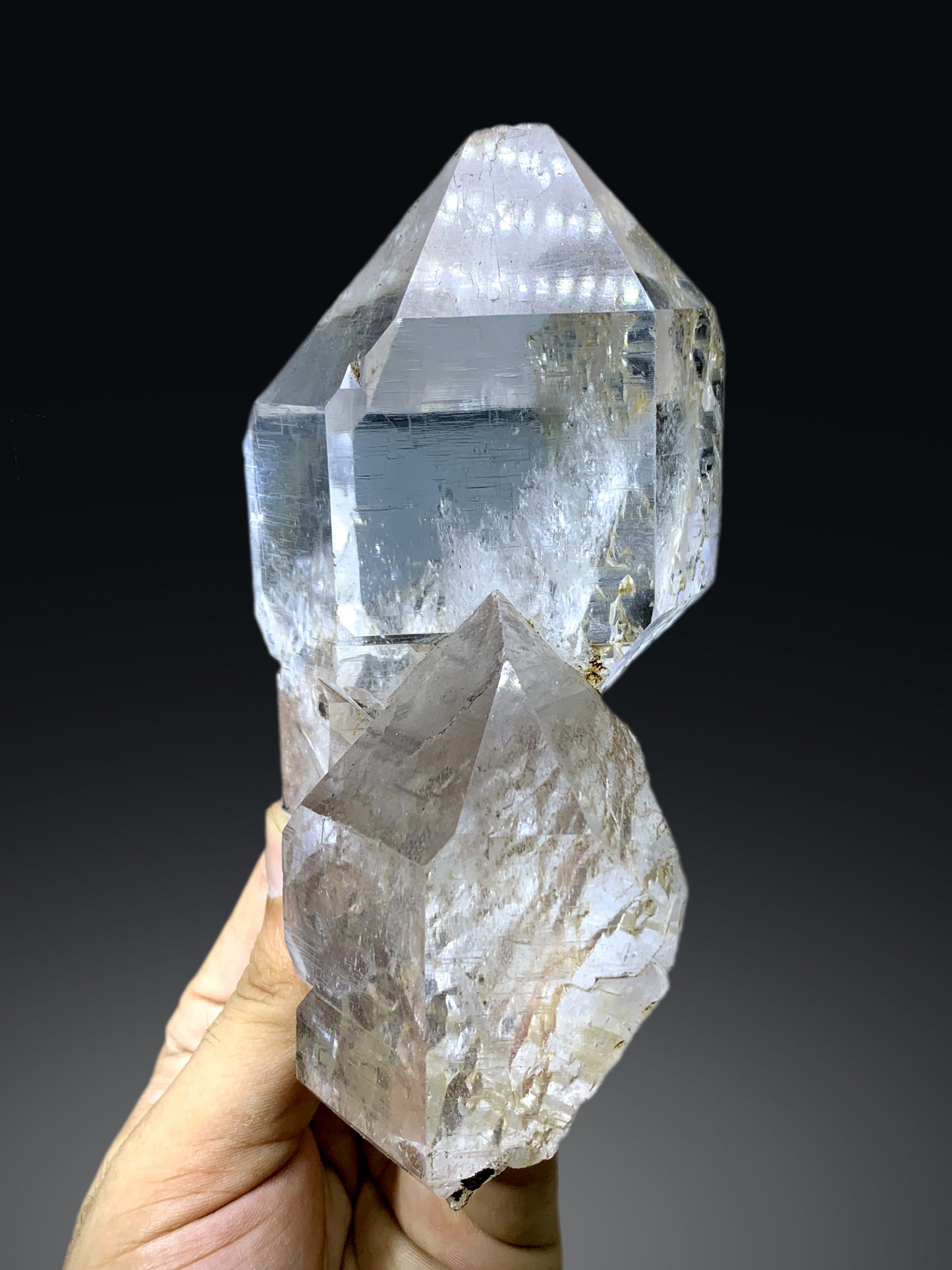 Clear Quartz Crystal from Skardu Pakistan - 568 grams