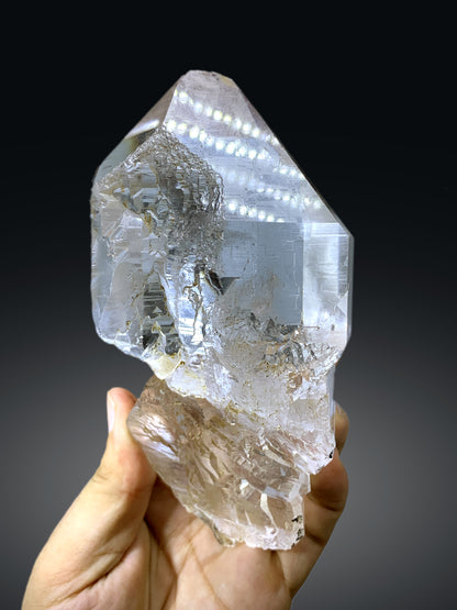 Clear Quartz Crystal from Skardu Pakistan - 568 grams