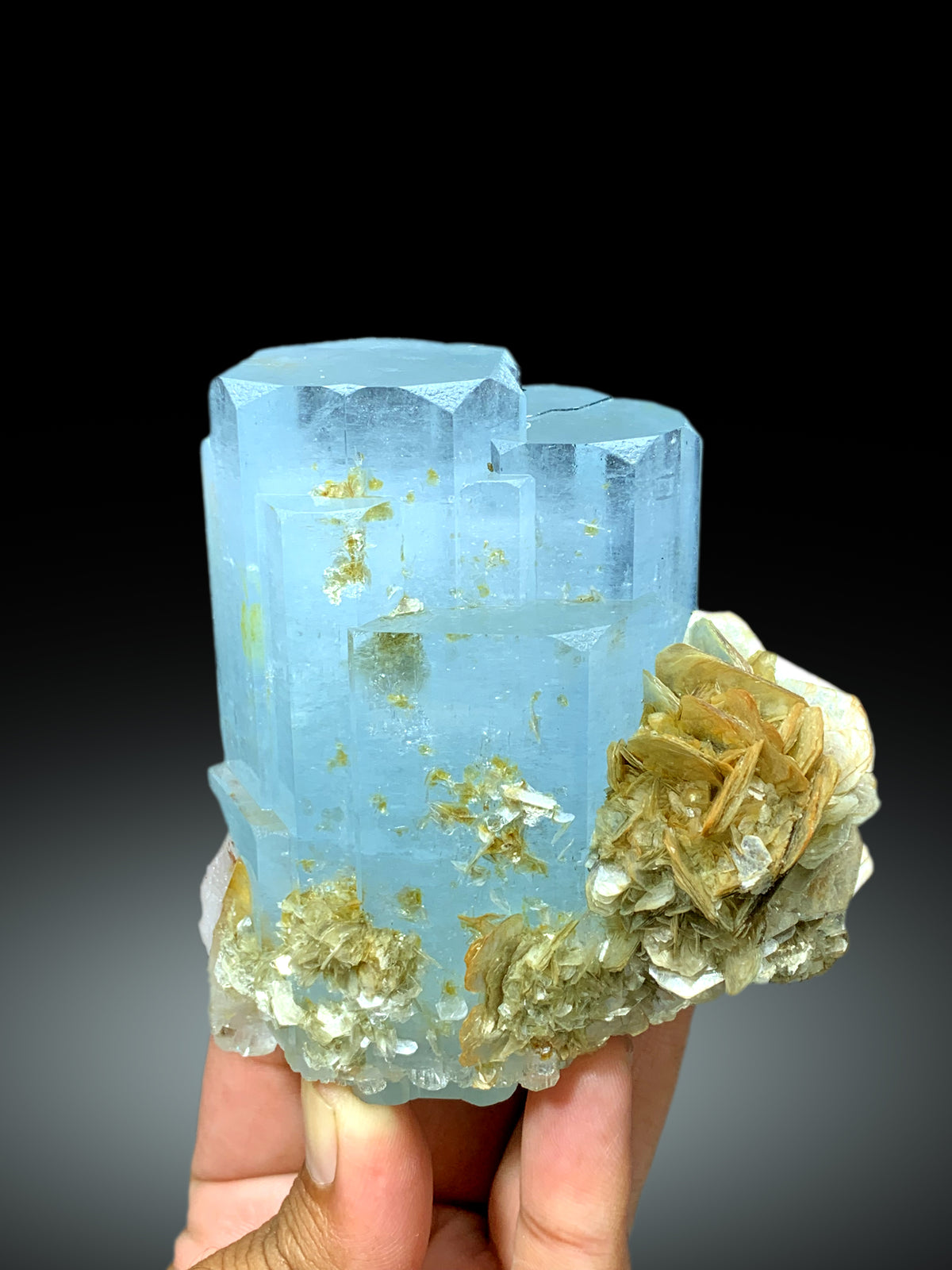 Exceptional Sky Blue Aquamarine with Muscovite Mica from Nagar valley Hunza, Gilgit Baltistan - 543 gram